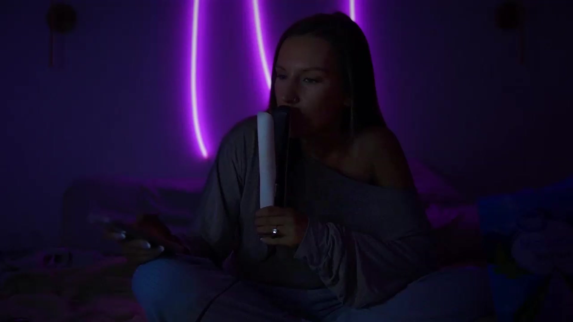 Gallery image thumbnail from Nicole_banks's myfreecams stream on, 08/23/2026, 06:02 image 17 of 20