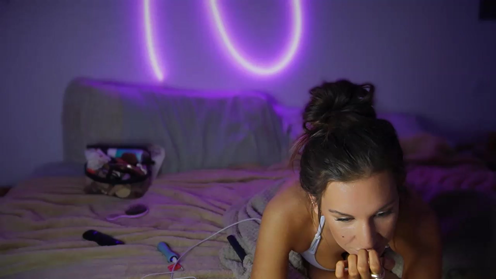 Gallery image thumbnail from Nicole_banks's myfreecams stream on, 09/08/2026, 05:00 image 11 of 20
