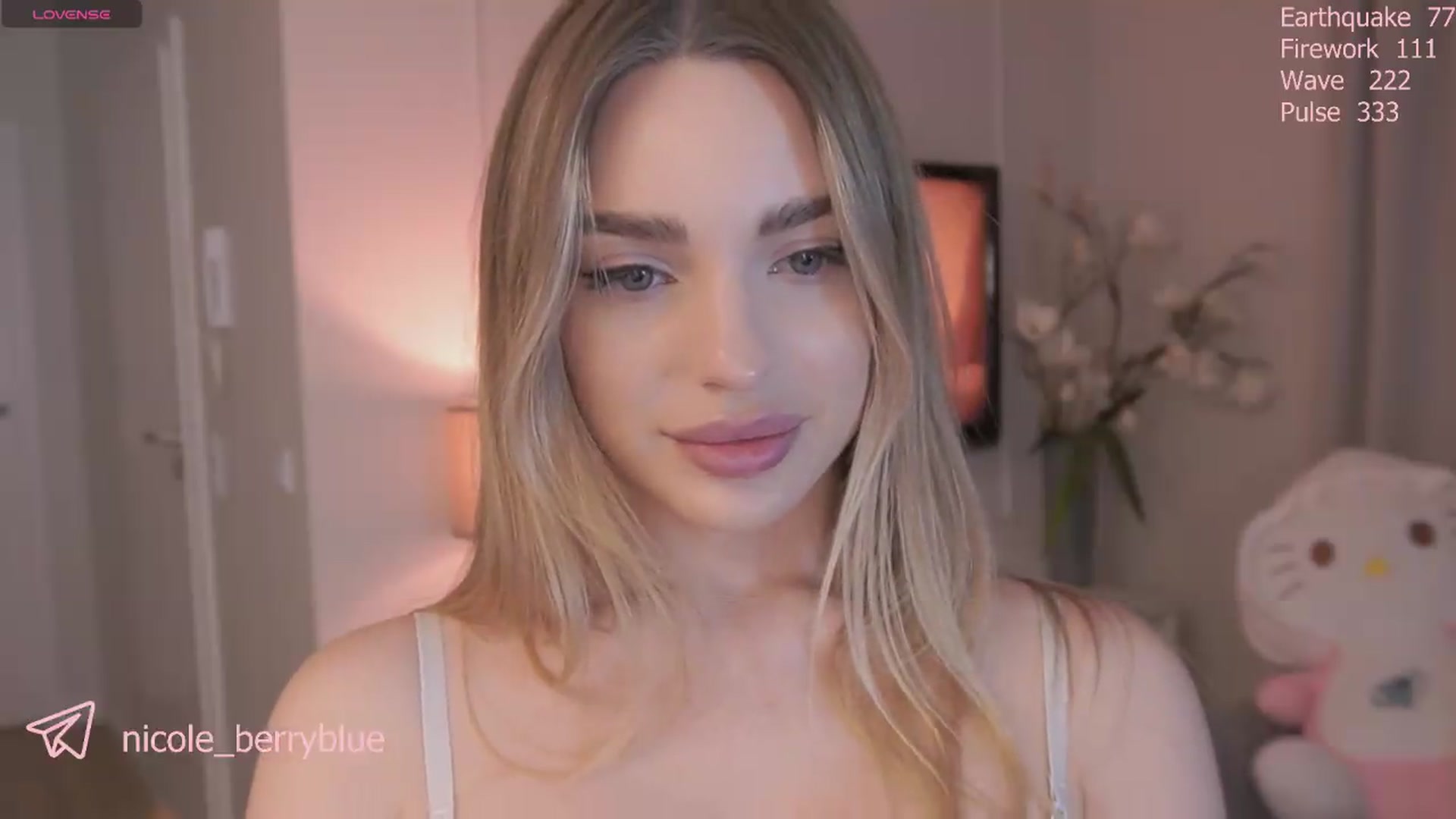 Gallery image thumbnail from Nicole_blueberry's myfreecams stream on, 05/23/2026, 21:07 image 18 of 20