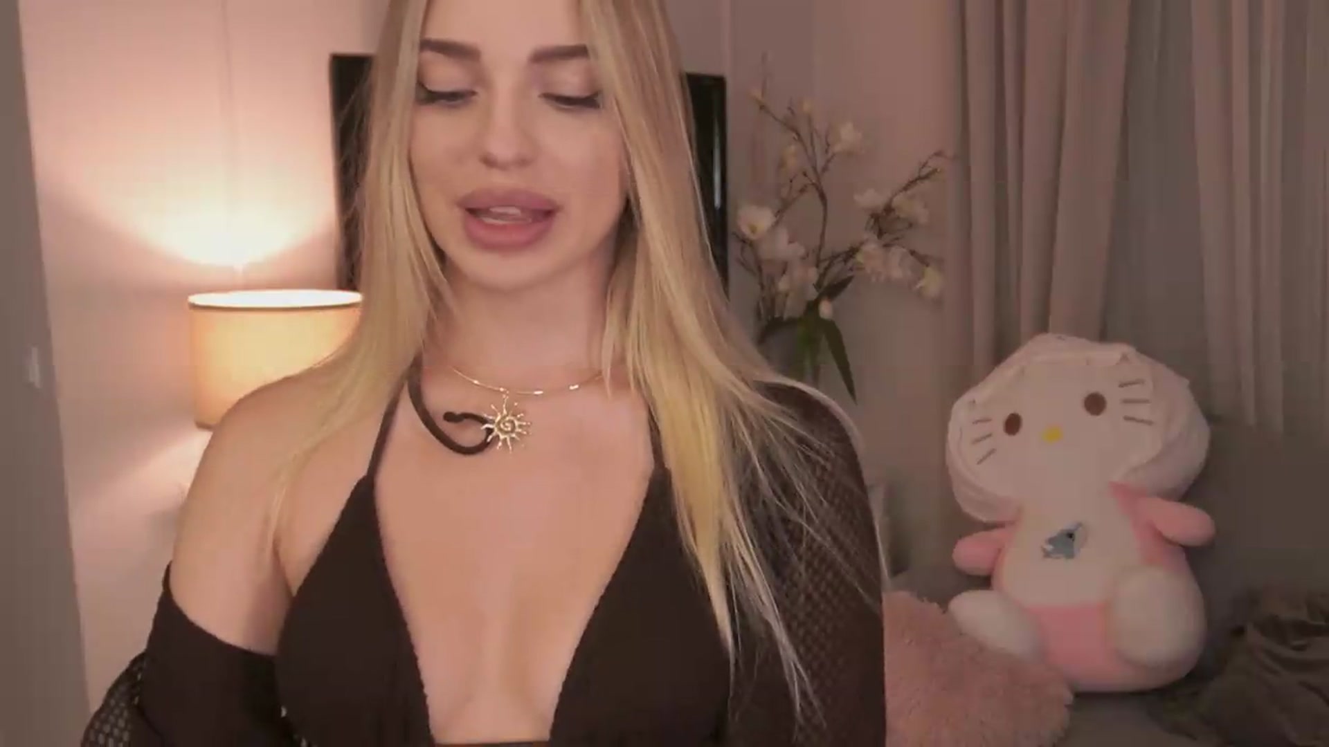 Gallery image thumbnail from Nicole_blueberry's myfreecams stream on, 07/02/2026, 23:31 image 13 of 20