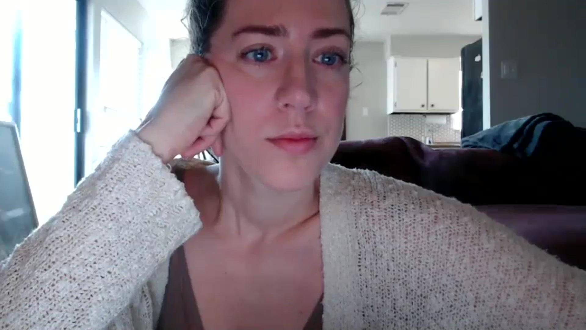 Gallery image thumbnail from Nicole_quinn's myfreecams stream on, 10/16/2024, 14:02 image 17 of 20