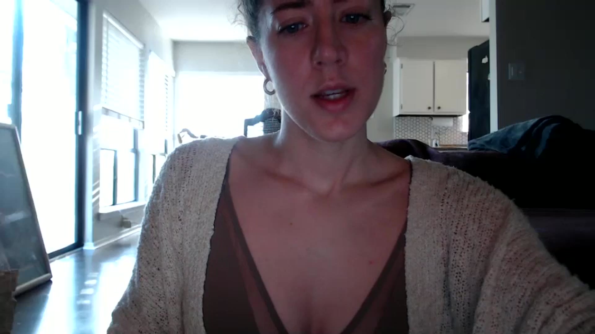 Gallery image thumbnail from Nicole_quinn's myfreecams stream on, 10/16/2024, 14:02 image 13 of 20