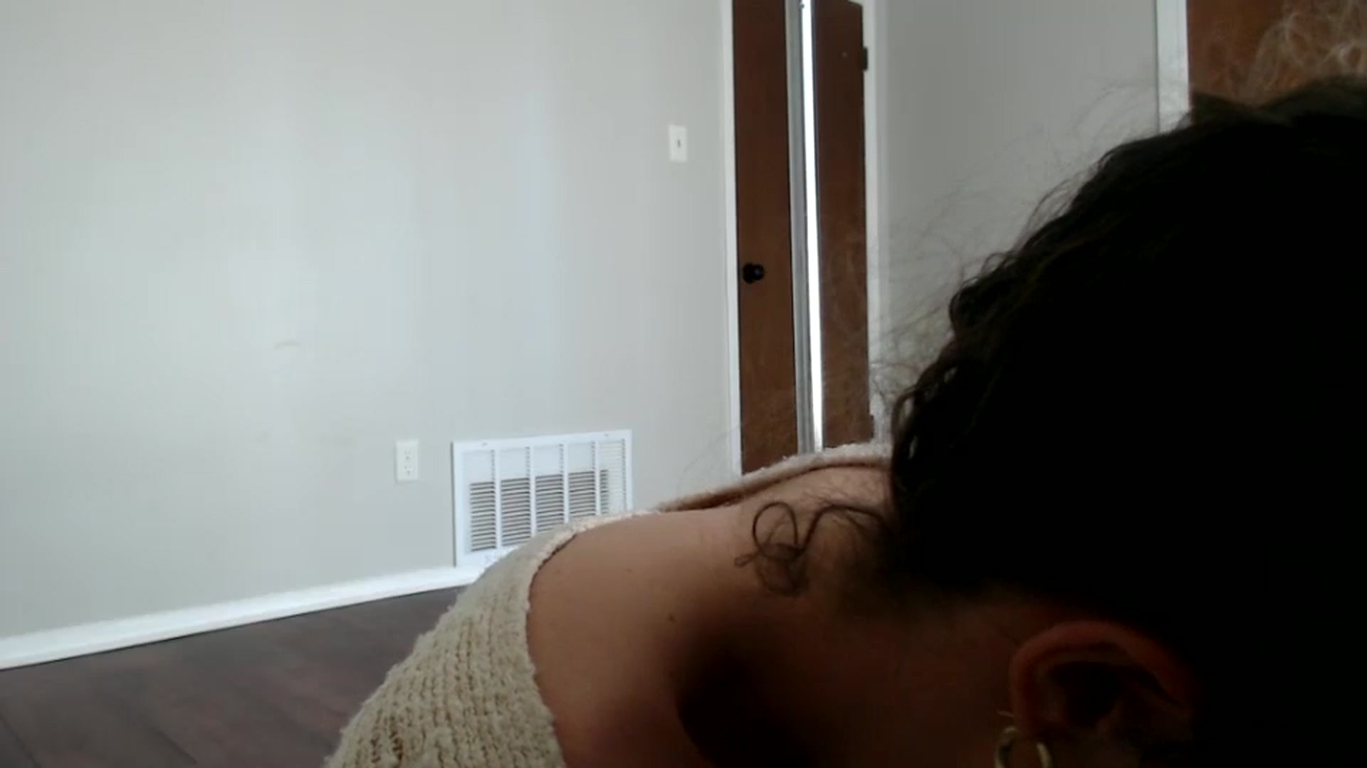 Gallery image thumbnail from Nicole_quinn's myfreecams stream on, 10/16/2024, 18:40 image 10 of 20