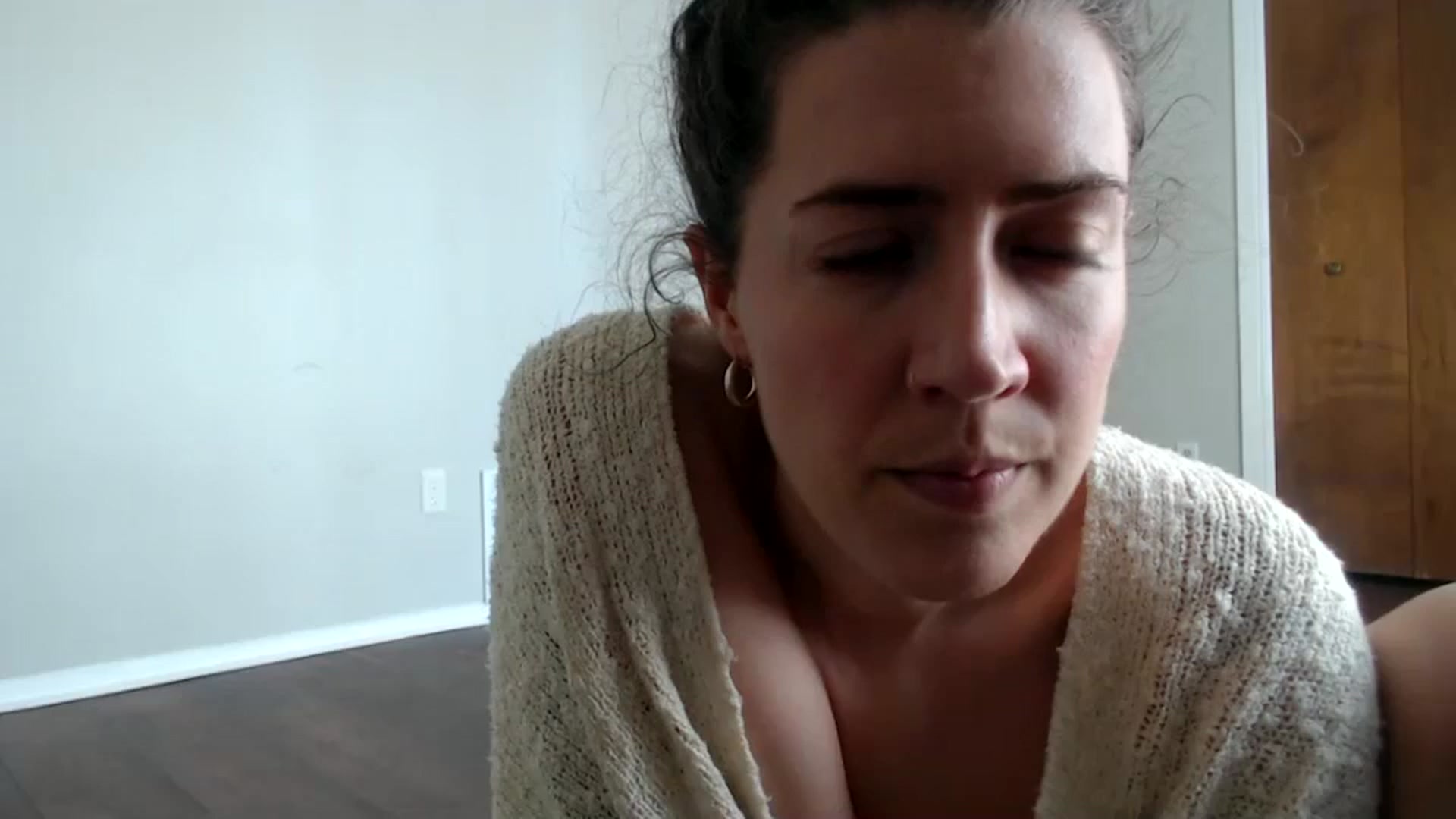 Gallery image thumbnail from Nicole_quinn's myfreecams stream on, 10/16/2024, 18:40 image 5 of 20