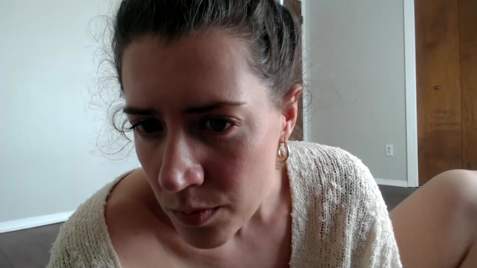 Gallery image thumbnail from Nicole_quinn's myfreecams stream on, 10/16/2024, 18:40 image 9 of 20