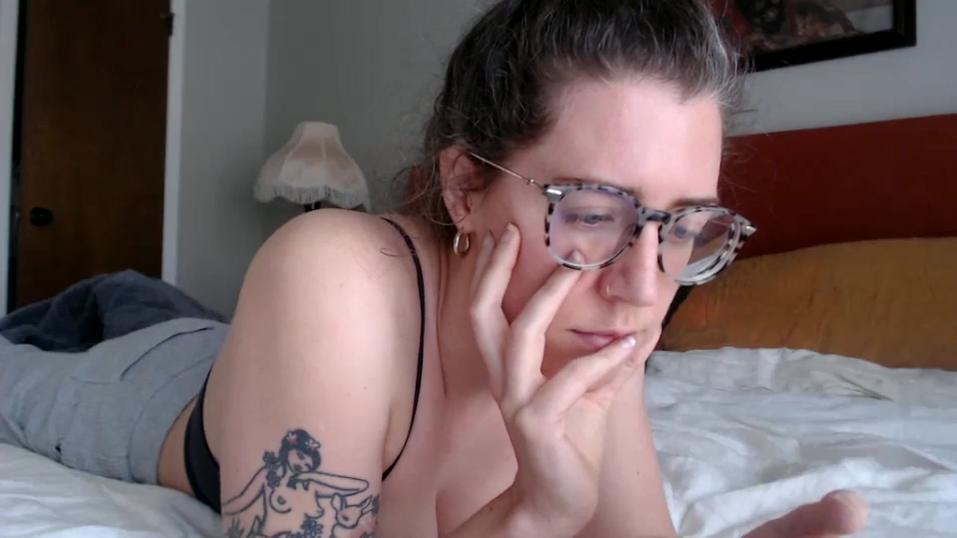 Gallery image thumbnail from Nicole_quinn's myfreecams stream on, 10/17/2024, 16:03 image 3 of 20