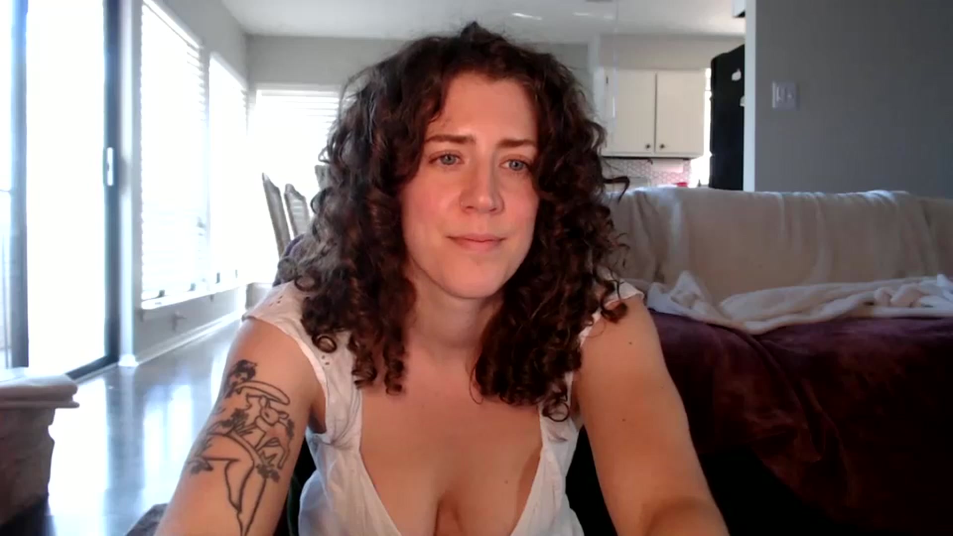 Gallery image thumbnail from Nicole_quinn's myfreecams stream on, 10/21/2024, 18:09 image 14 of 20