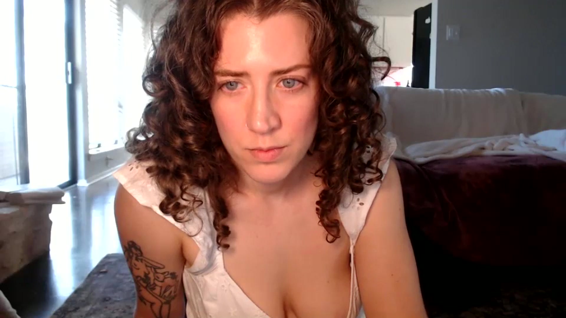 Gallery image thumbnail from Nicole_quinn's myfreecams stream on, 10/21/2024, 18:09 image 9 of 20