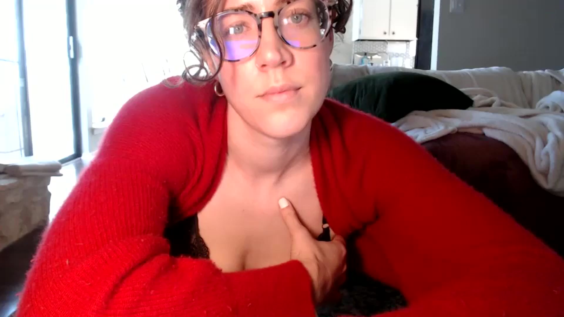 Gallery image thumbnail from Nicole_quinn's myfreecams stream on, 10/22/2024, 15:47 image 12 of 20