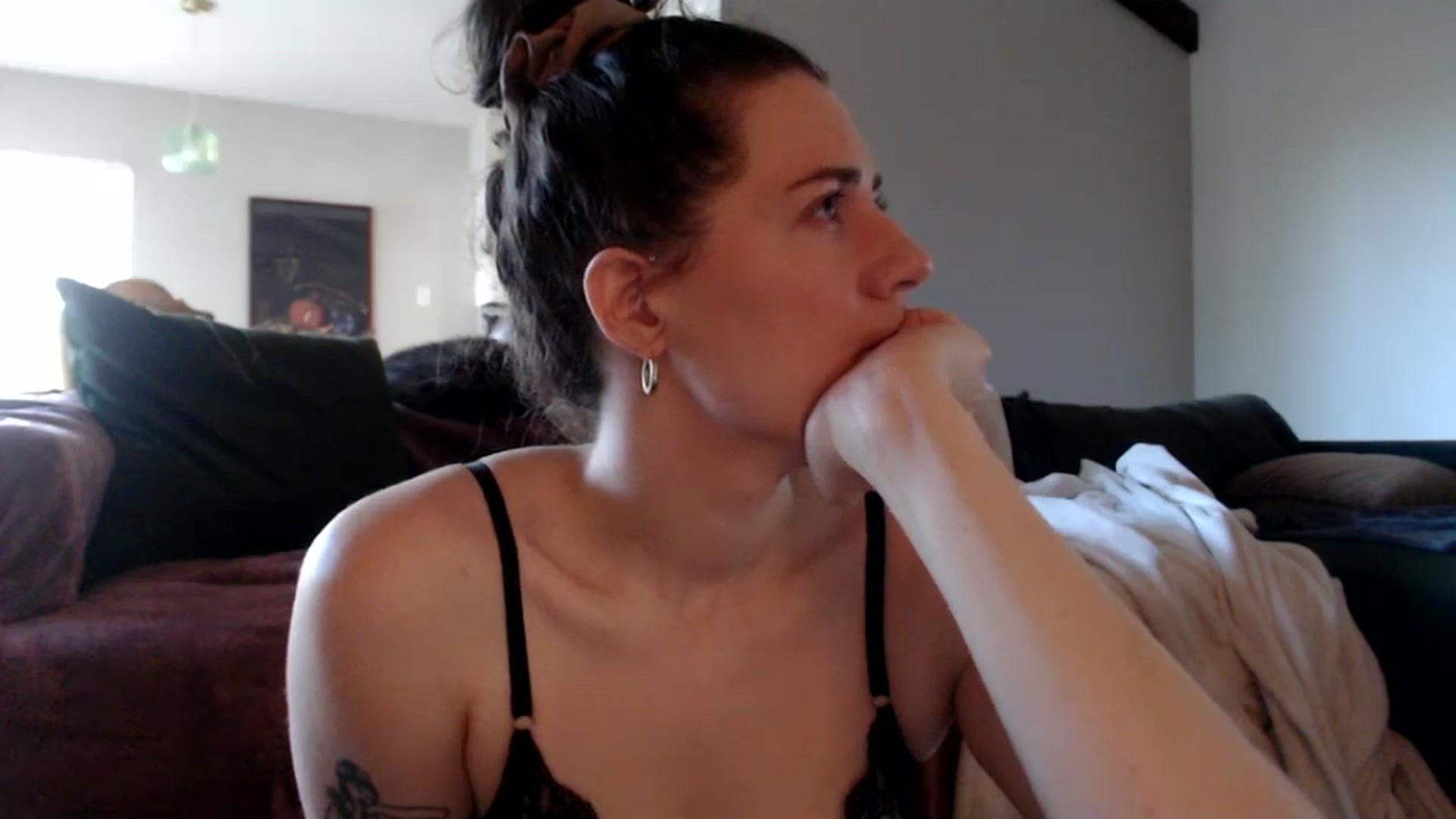 Gallery image thumbnail from Nicole_quinn's myfreecams stream on, 10/23/2024, 15:14 image 12 of 20