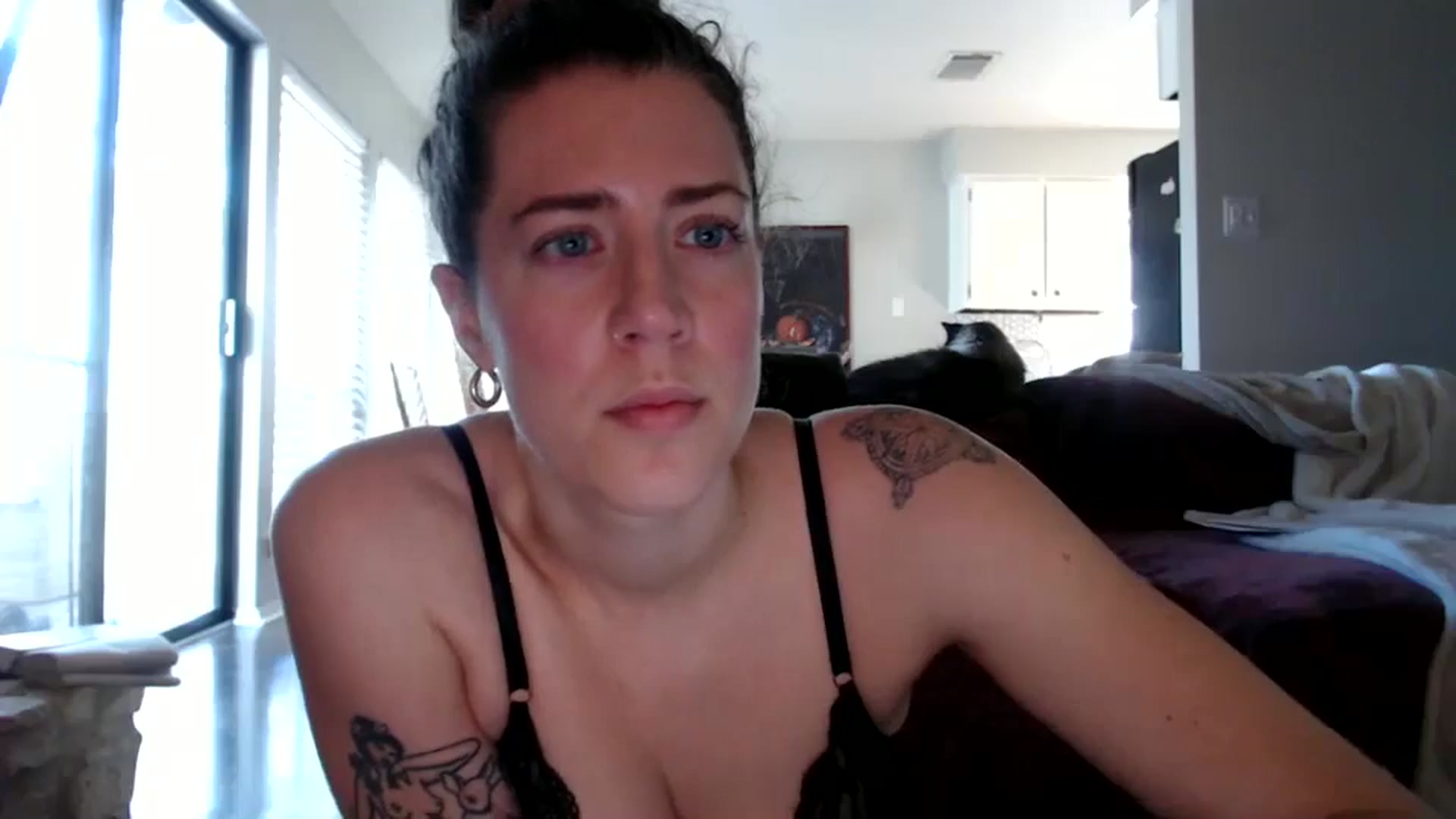 Gallery image thumbnail from Nicole_quinn's myfreecams stream on, 10/23/2024, 15:14 image 17 of 20