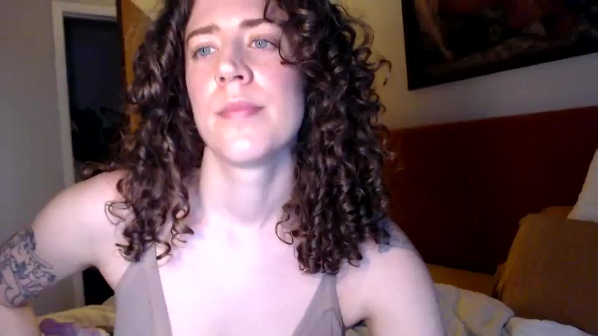 Gallery image thumbnail from Nicole_quinn's myfreecams stream on, 10/26/2024, 24:18 image 3 of 20