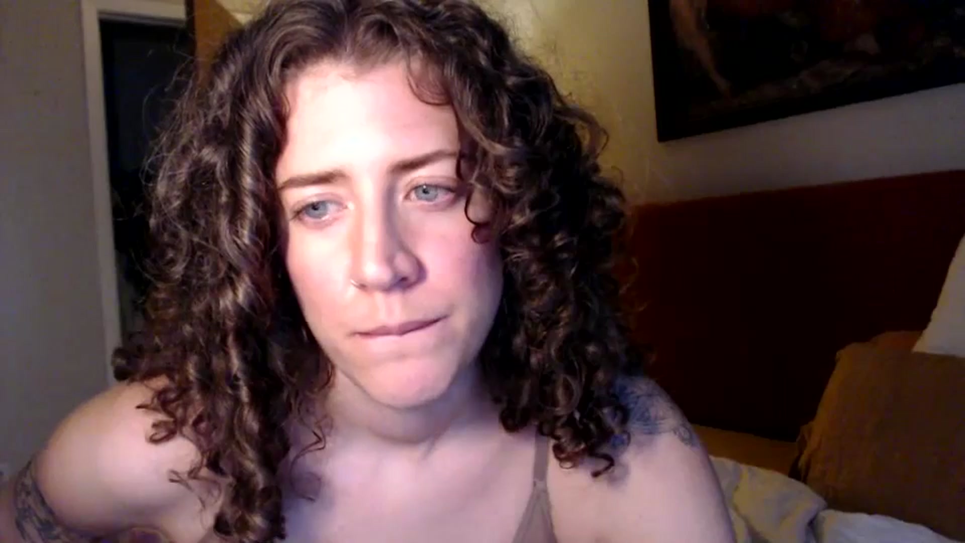 Gallery image thumbnail from Nicole_quinn's myfreecams stream on, 10/26/2024, 24:18 image 5 of 20