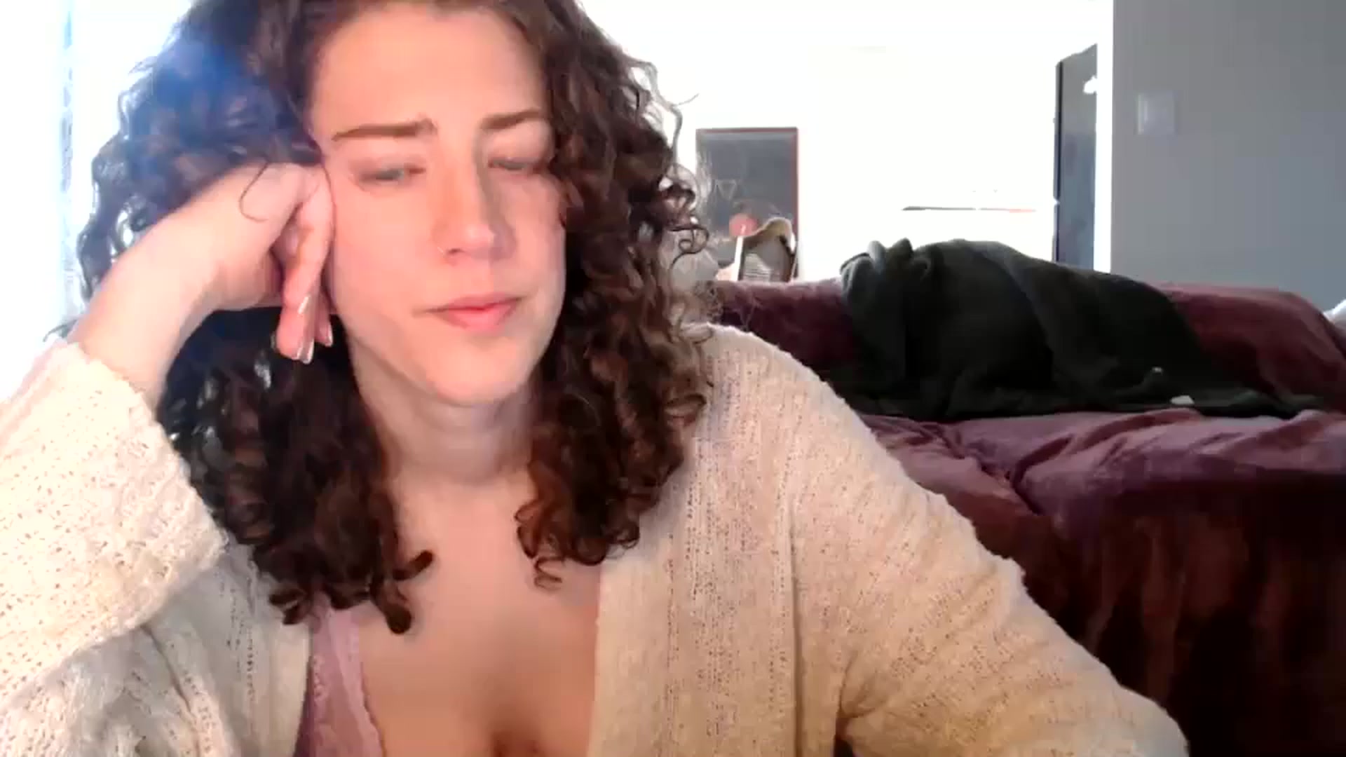 Gallery image thumbnail from Nicole_quinn's myfreecams stream on, 10/27/2024, 16:38 image 5 of 20