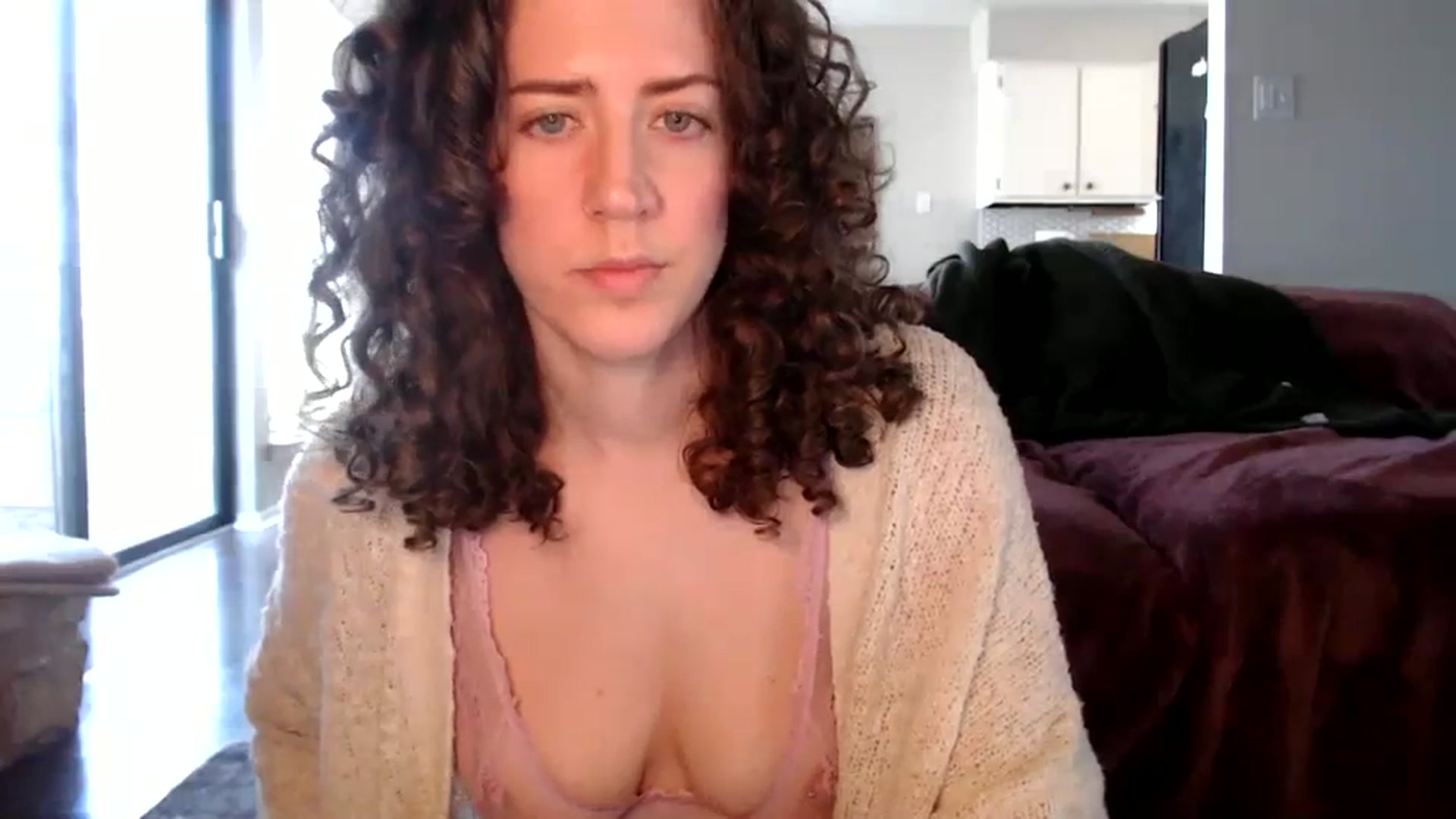 Gallery image thumbnail from Nicole_quinn's myfreecams stream on, 10/27/2024, 17:51 image 16 of 20