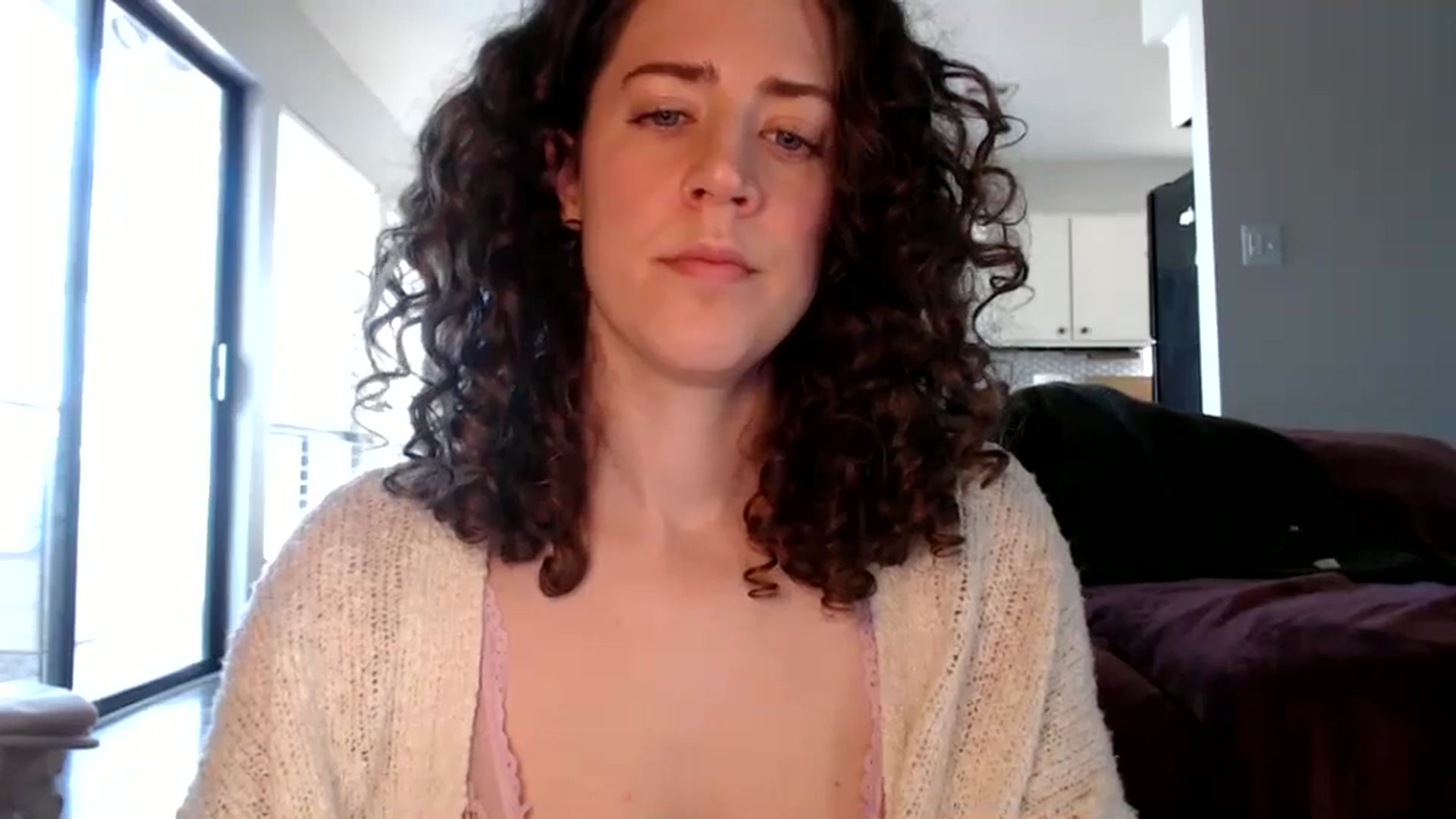 Gallery image thumbnail from Nicole_quinn's myfreecams stream on, 10/27/2024, 17:51 image 18 of 20