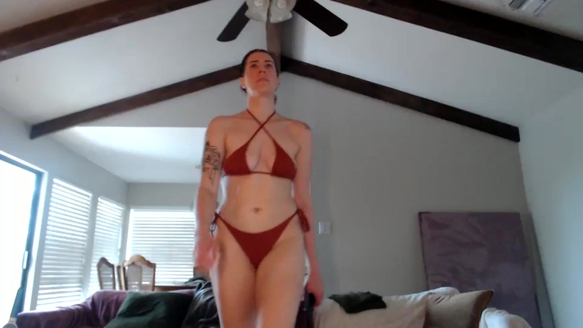 Gallery image thumbnail from Nicole_quinn's myfreecams stream on, 10/29/2024, 14:41 image 13 of 20