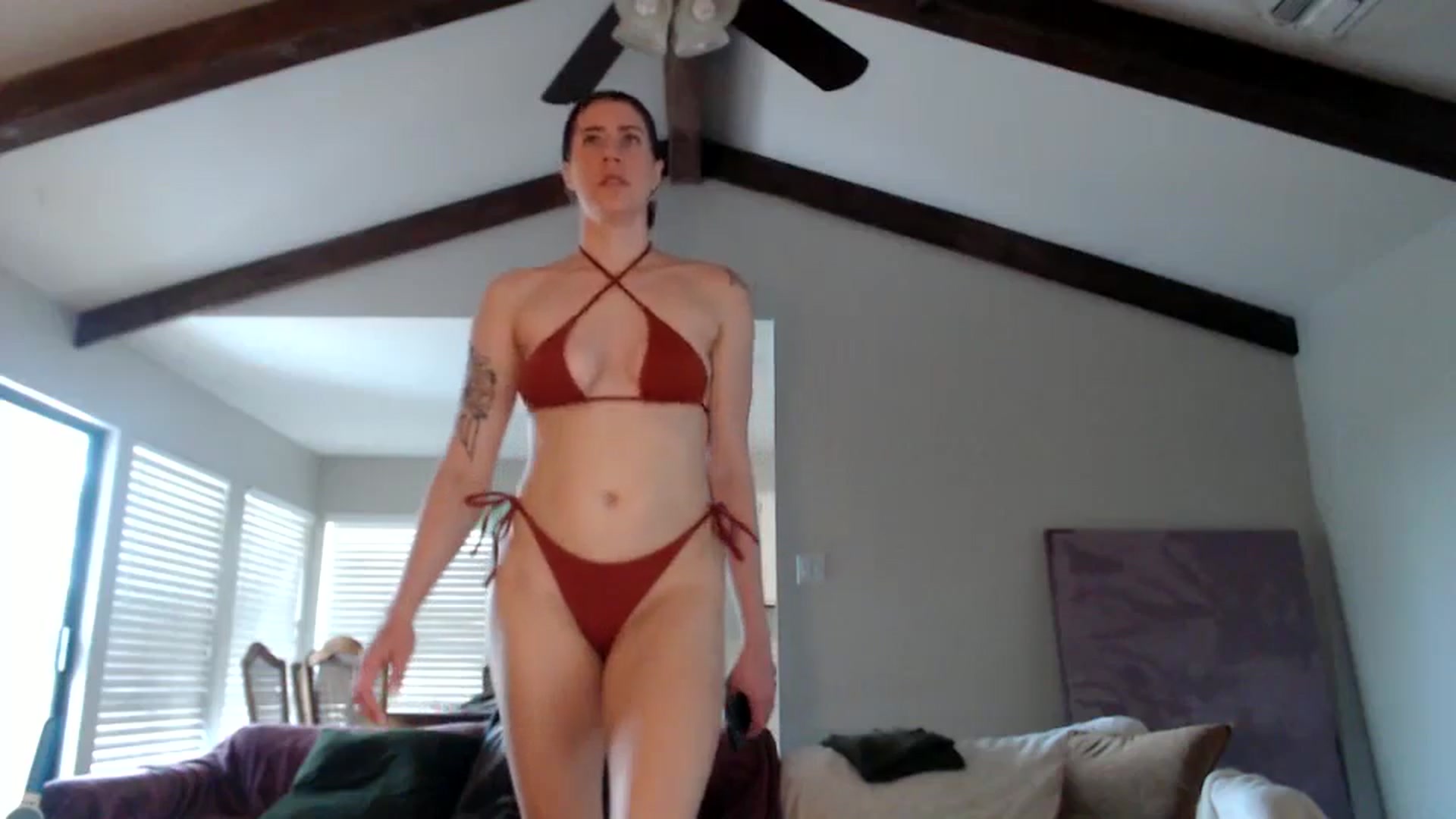 Gallery image thumbnail from Nicole_quinn's myfreecams stream on, 10/29/2024, 14:41 image 11 of 20