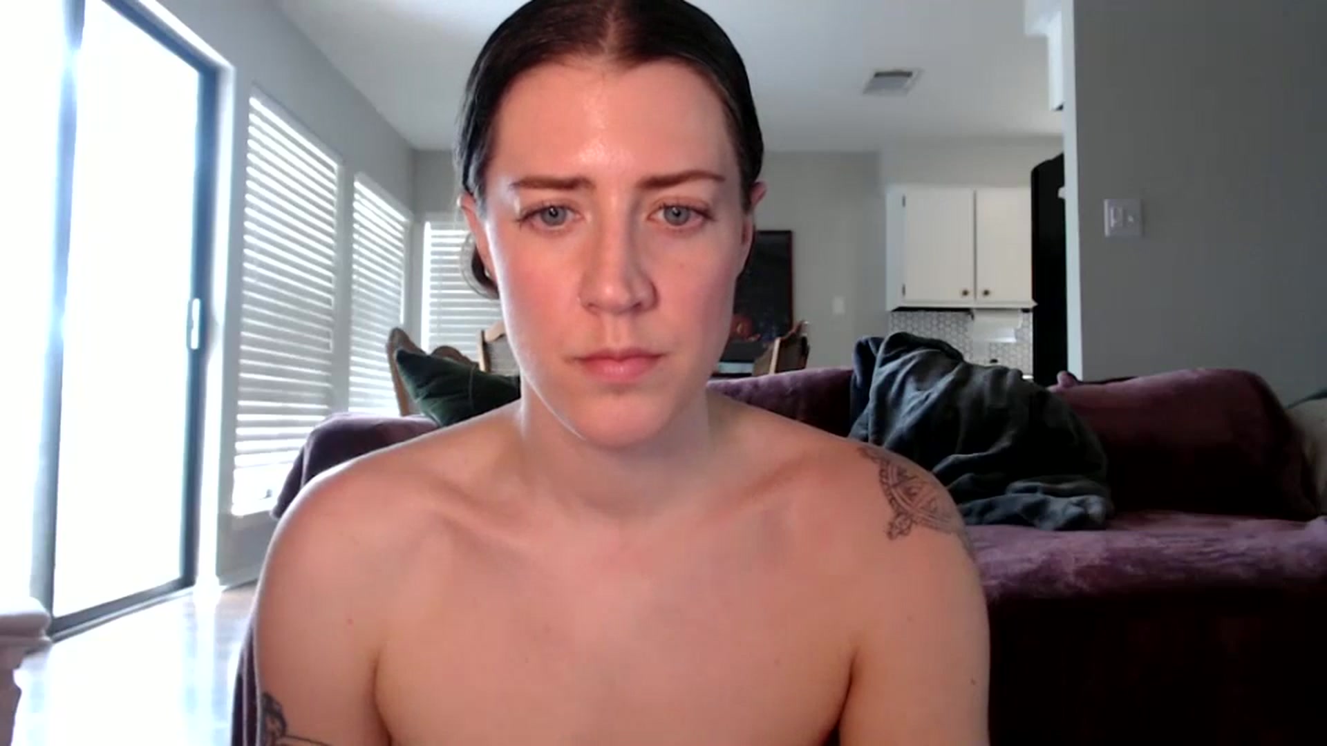 Gallery image thumbnail from Nicole_quinn's myfreecams stream on, 10/29/2024, 17:56 image 17 of 20