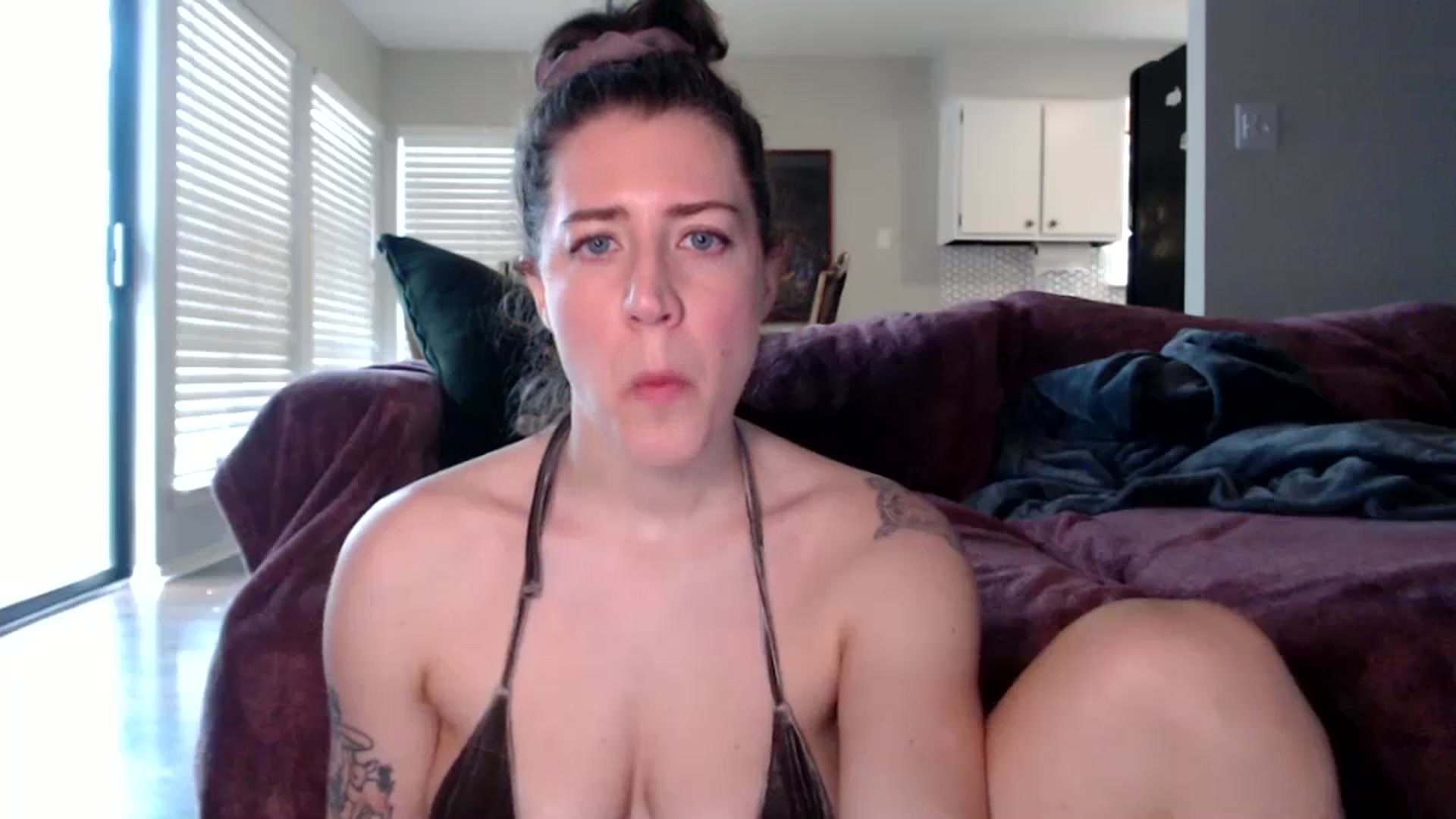 Gallery image thumbnail from Nicole_quinn's myfreecams stream on, 10/30/2024, 15:19 image 12 of 20