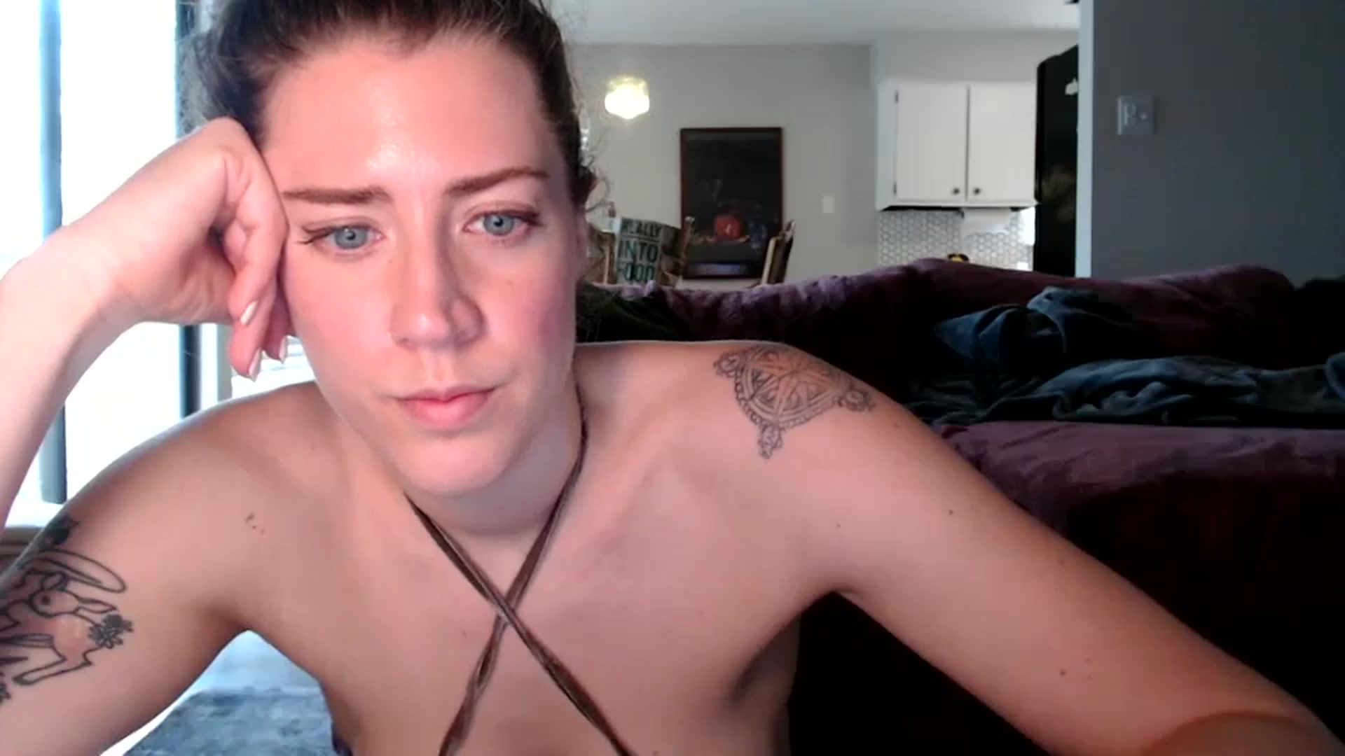 Gallery image thumbnail from Nicole_quinn's myfreecams stream on, 10/30/2024, 16:53 image 4 of 20