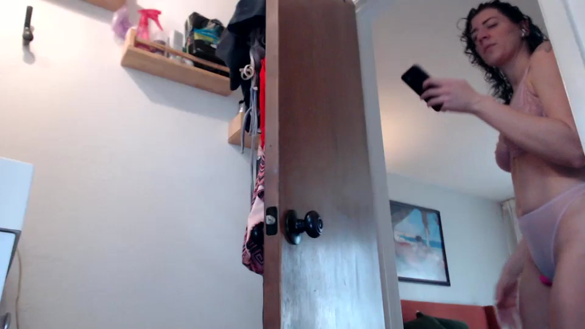 Gallery image thumbnail from Nicole_quinn's myfreecams stream on, 10/31/2024, 14:19 image 13 of 20