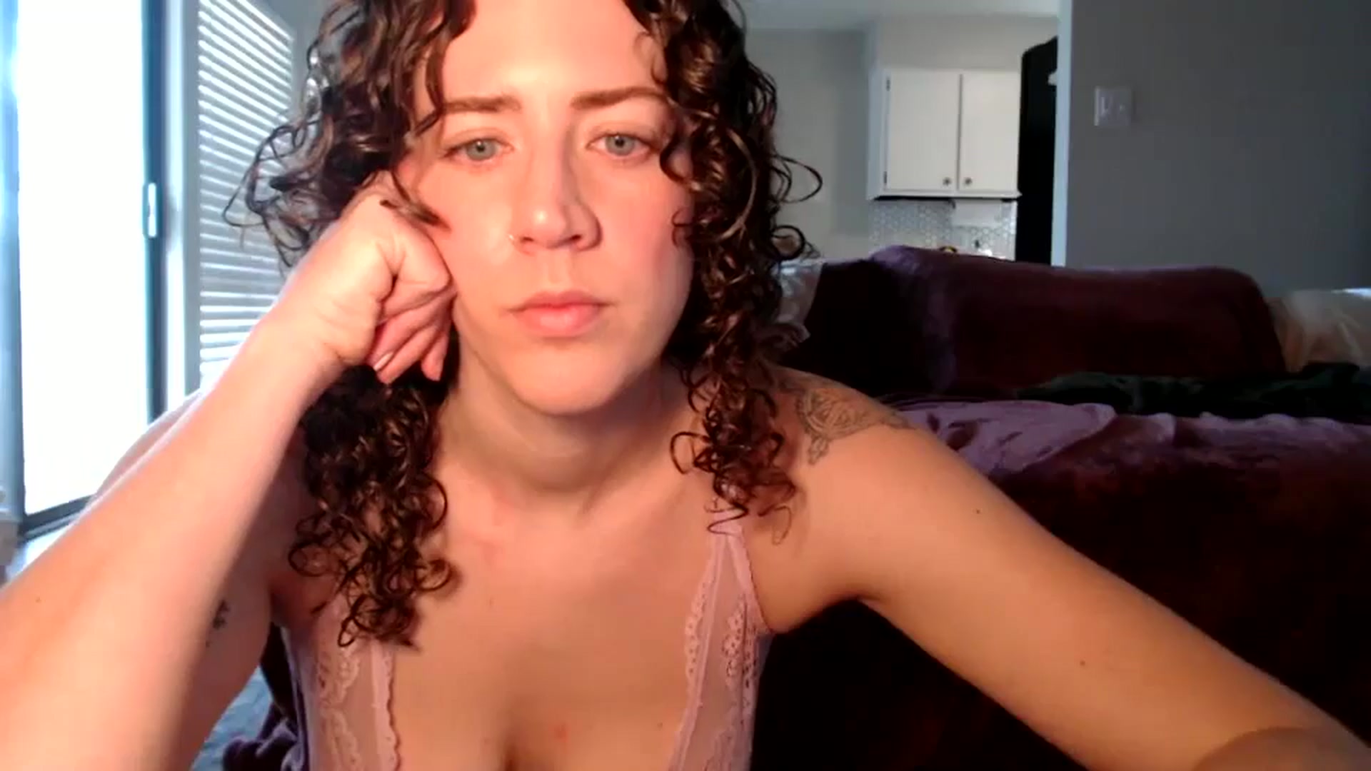 Gallery image thumbnail from Nicole_quinn's myfreecams stream on, 10/31/2024, 15:23 image 9 of 20