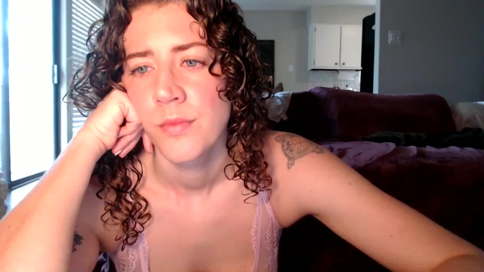 Gallery image thumbnail from Nicole_quinn's myfreecams stream on, 10/31/2024, 15:23 image 7 of 20