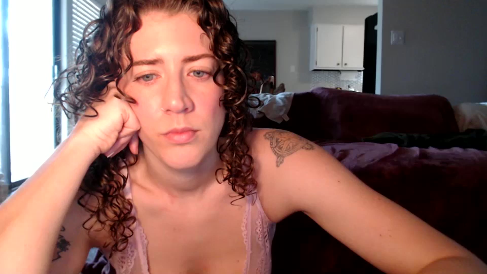Gallery image thumbnail from Nicole_quinn's myfreecams stream on, 10/31/2024, 15:23 image 8 of 20