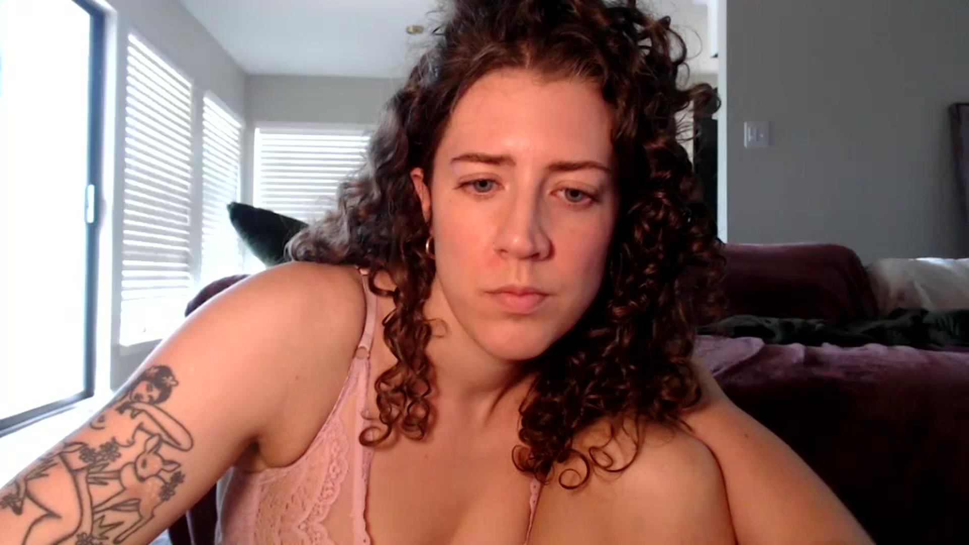 Gallery image thumbnail from Nicole_quinn's myfreecams stream on, 10/31/2024, 16:43 image 20 of 20