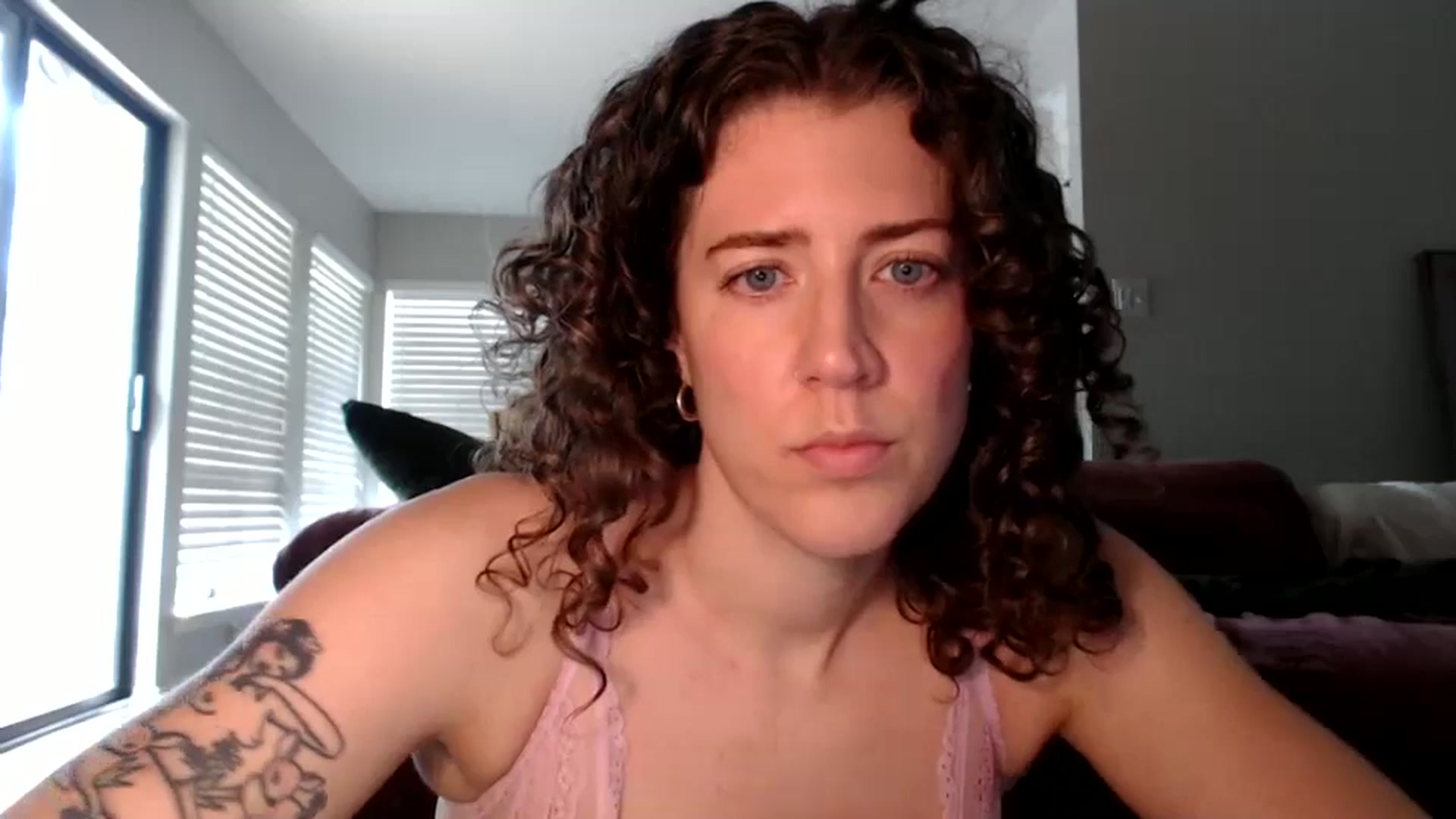 Gallery image thumbnail from Nicole_quinn's myfreecams stream on, 10/31/2024, 16:43 image 5 of 20