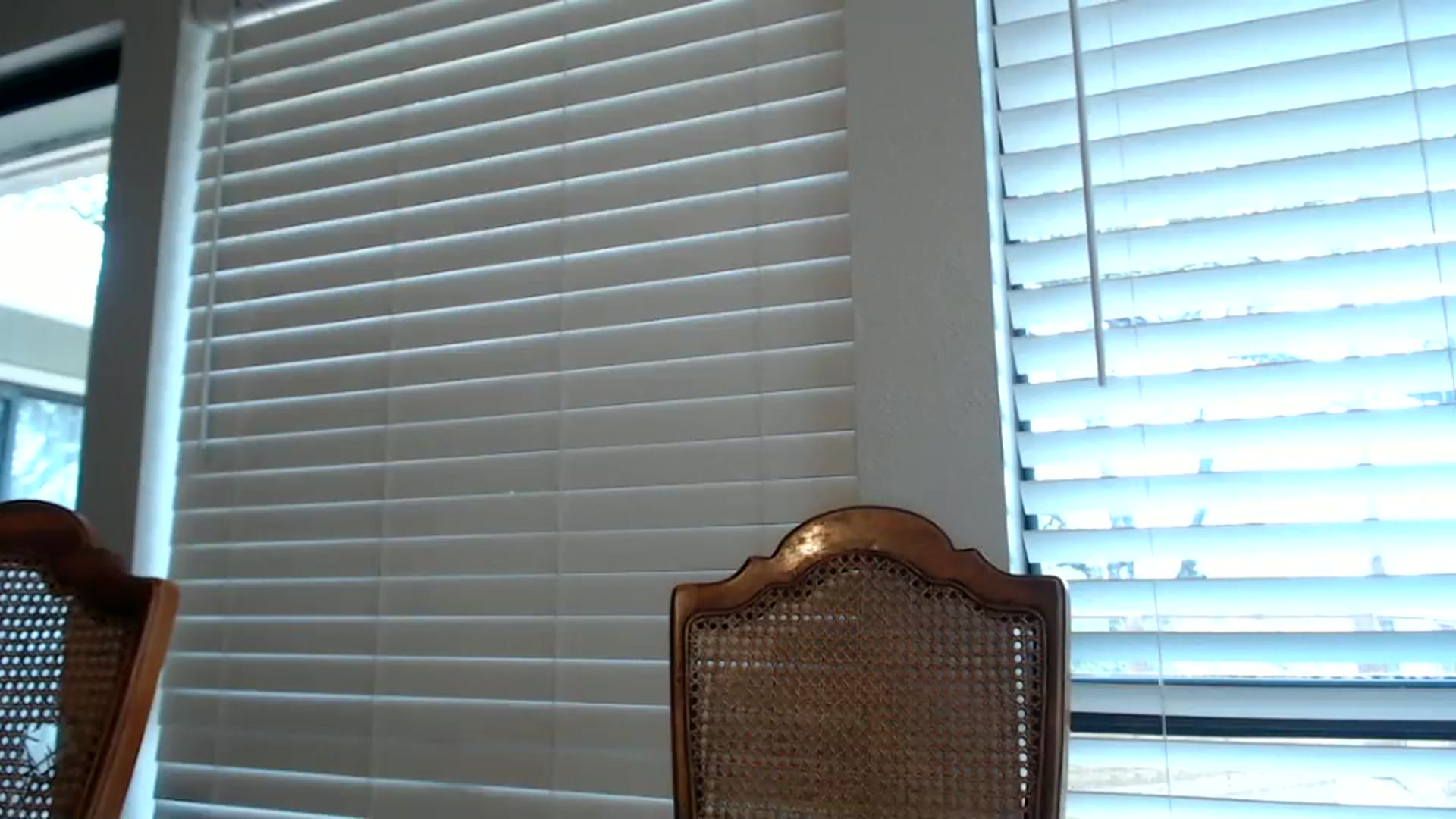 Gallery image thumbnail from Nicole_quinn's myfreecams stream on, 11/01/2024, 19:45 image 10 of 20