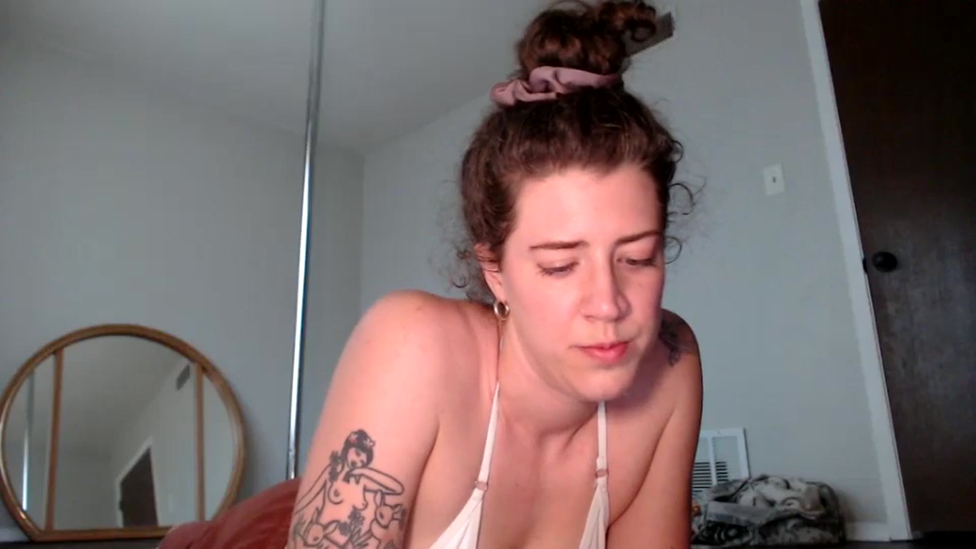 Gallery image thumbnail from Nicole_quinn's myfreecams stream on, 11/04/2024, 15:49 image 17 of 20