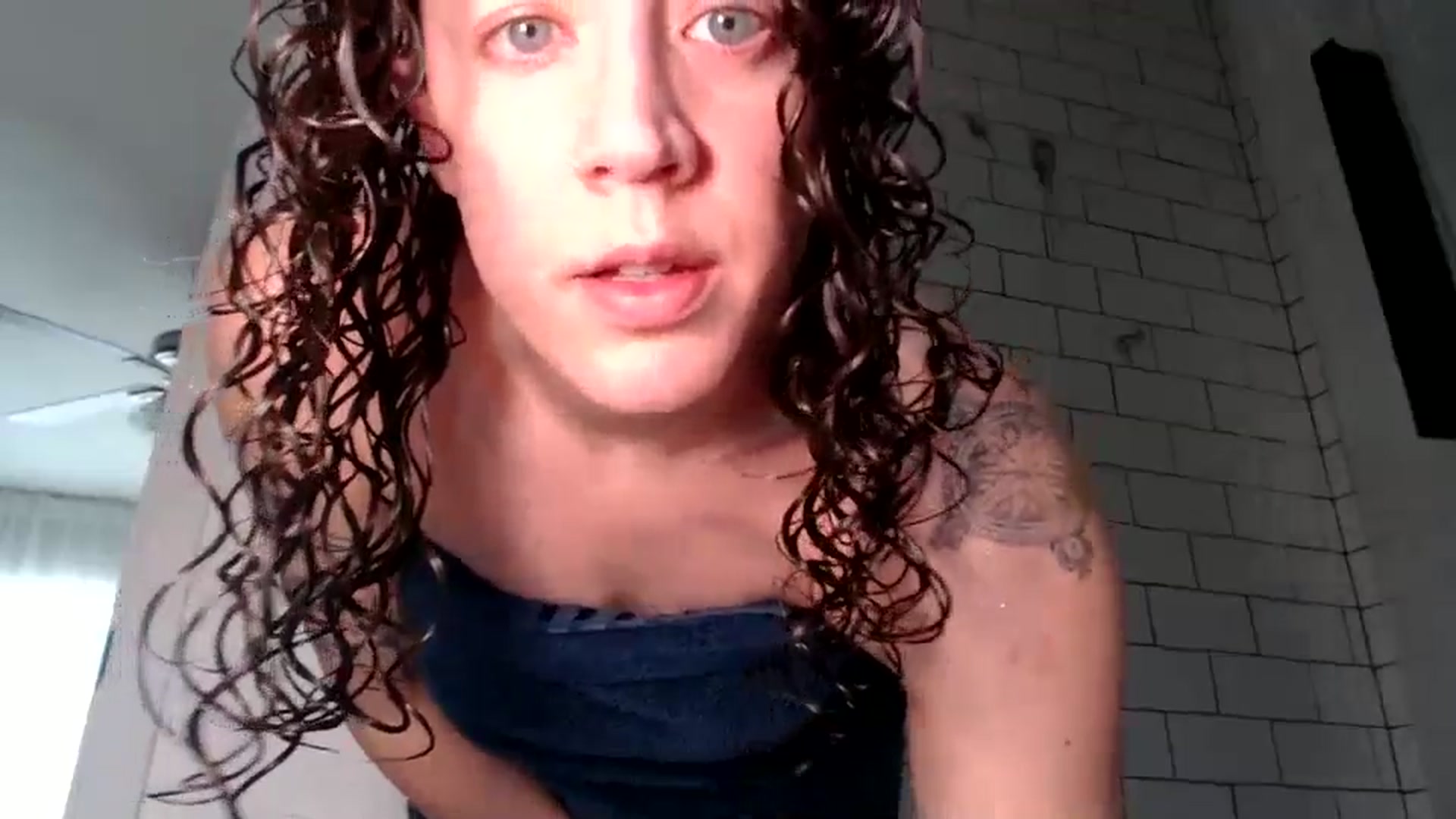 Gallery image thumbnail from Nicole_quinn's myfreecams stream on, 11/05/2024, 17:11 image 5 of 20