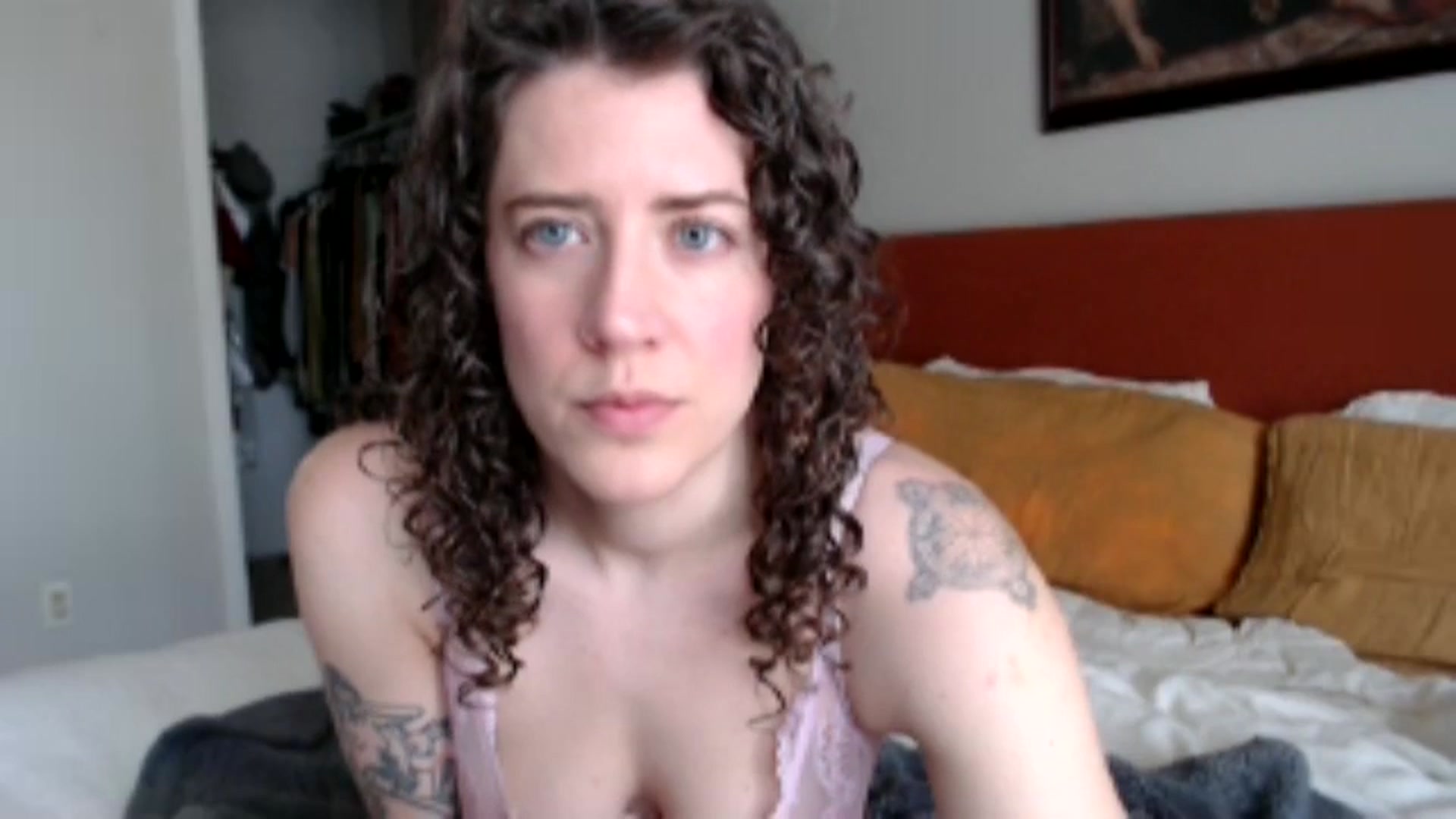 Gallery image thumbnail from Nicole_quinn's myfreecams stream on, 11/05/2024, 18:00 image 7 of 20