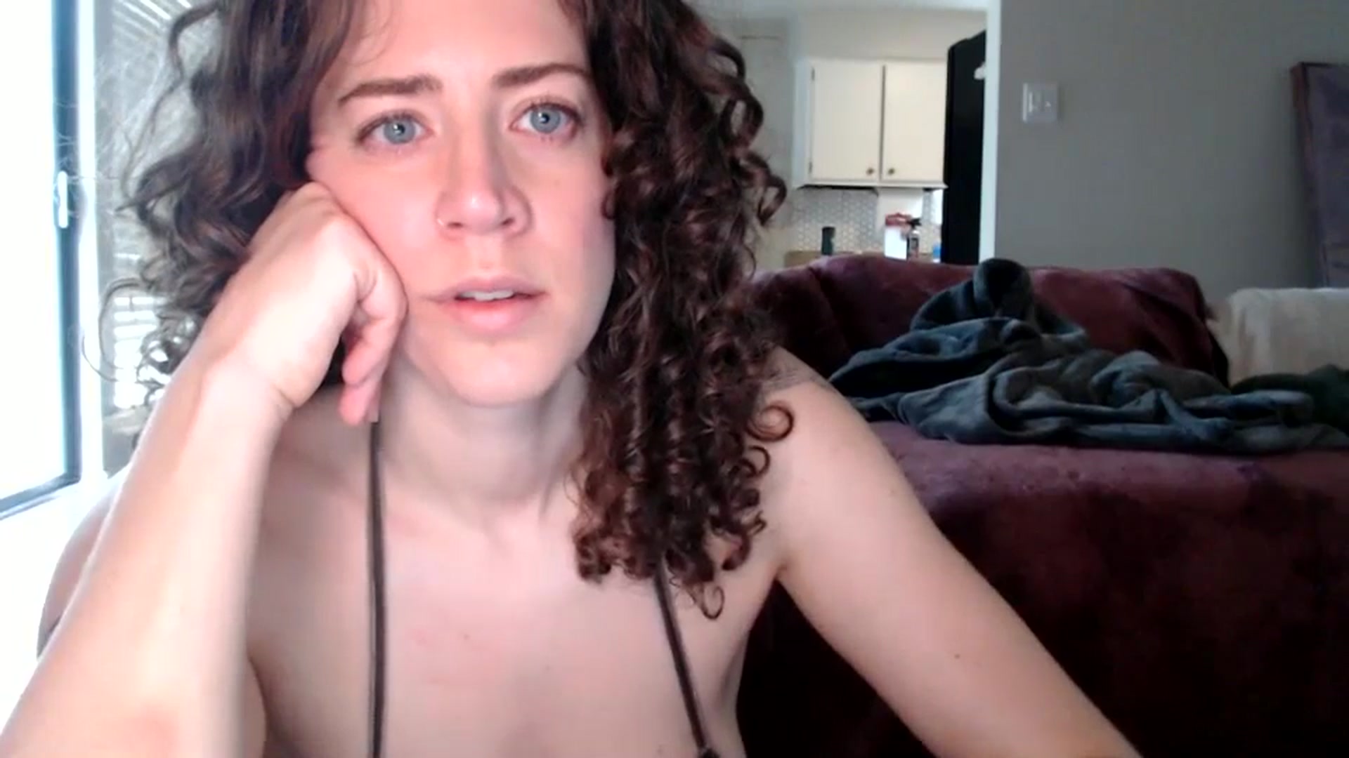 Gallery image thumbnail from Nicole_quinn's myfreecams stream on, 11/07/2024, 17:21 image 9 of 20