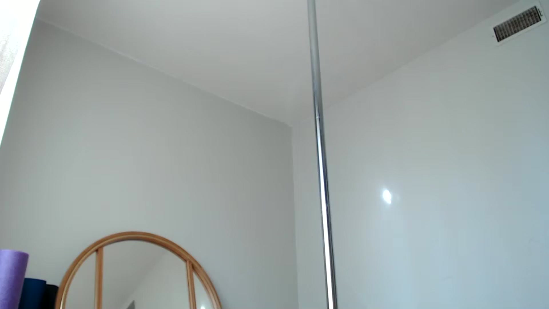 Gallery image thumbnail from Nicole_quinn's myfreecams stream on, 11/11/2024, 17:57 image 9 of 20