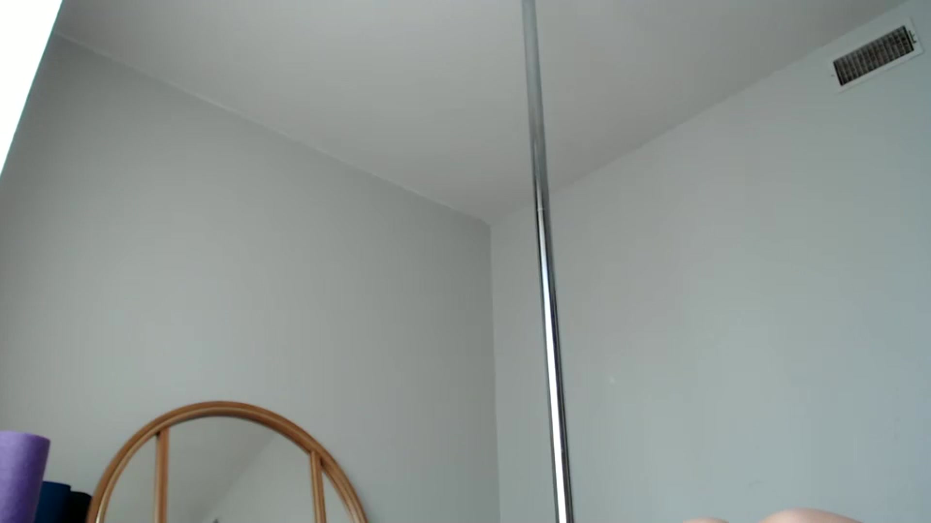 Gallery image thumbnail from Nicole_quinn's myfreecams stream on, 11/12/2024, 16:45 image 18 of 20