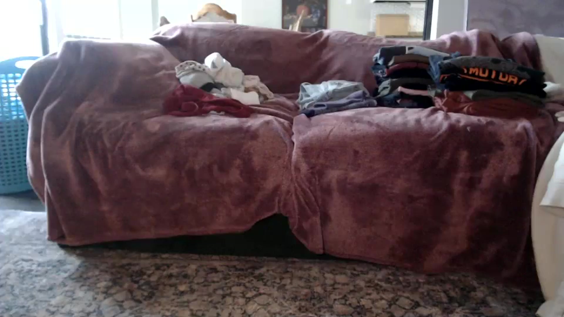 Gallery image thumbnail from Nicole_quinn's myfreecams stream on, 11/18/2024, 18:37 image 17 of 20