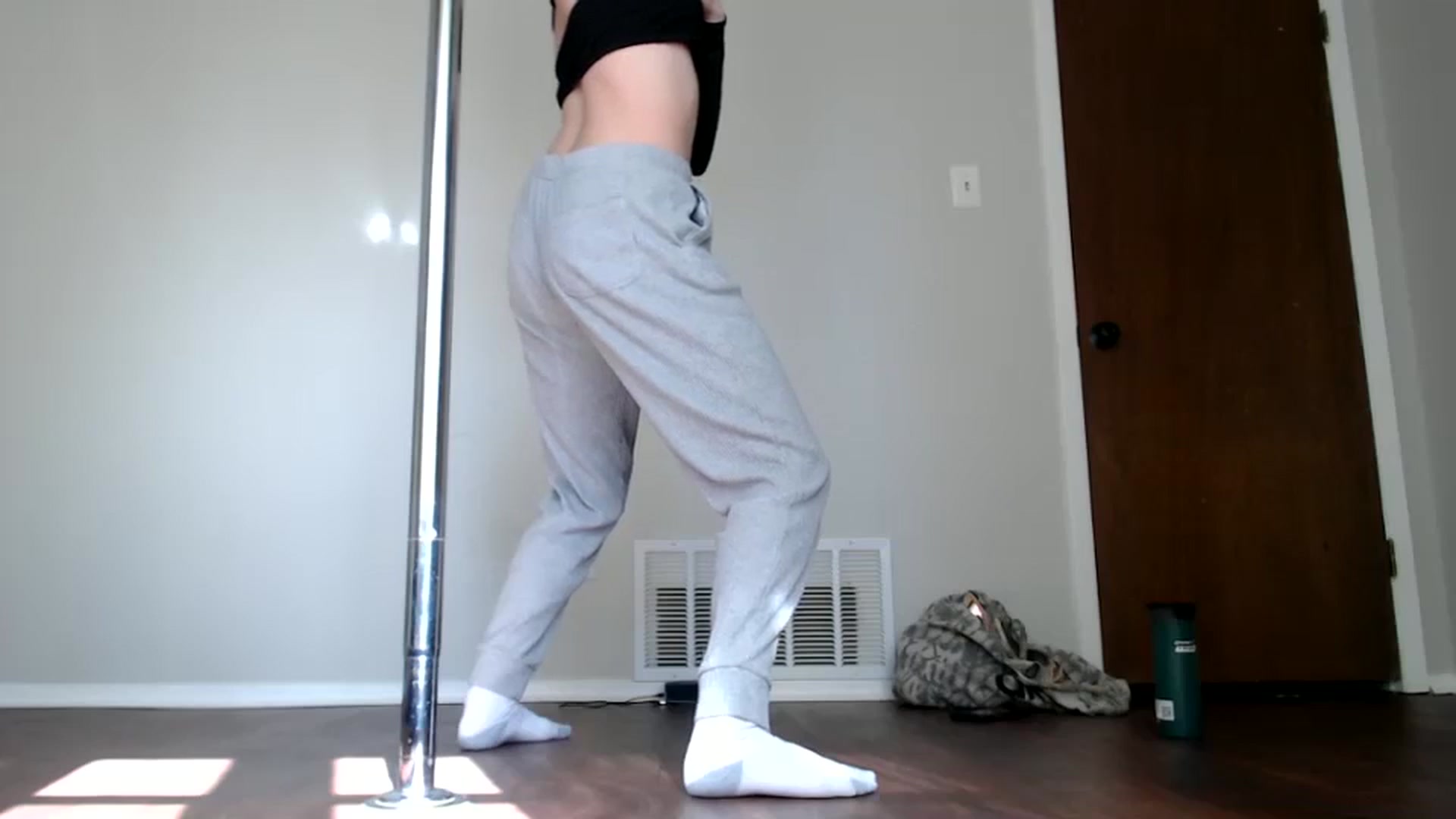 Gallery image thumbnail from Nicole_quinn's myfreecams stream on, 11/22/2024, 17:48 image 17 of 20