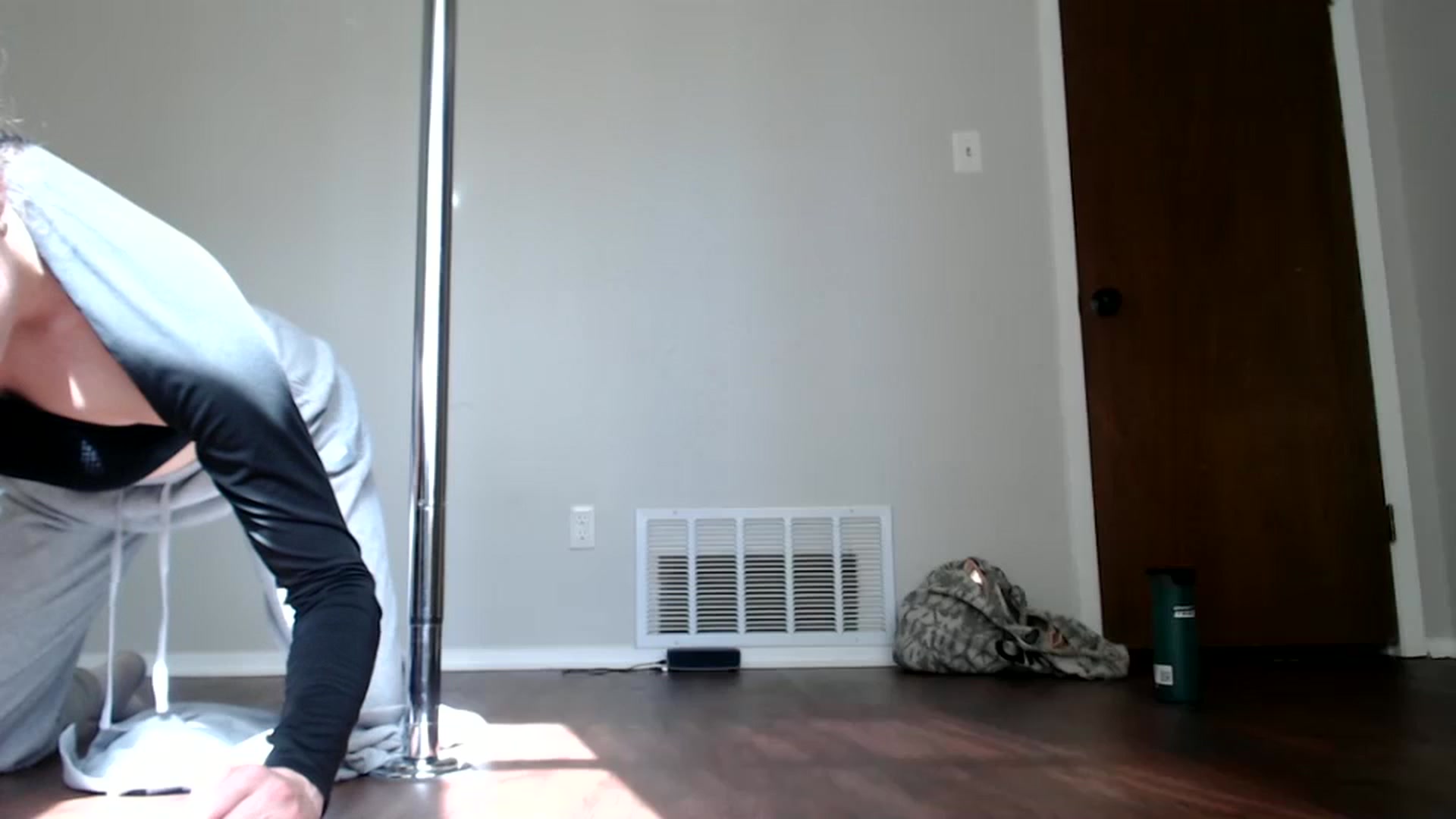 Gallery image thumbnail from Nicole_quinn's myfreecams stream on, 11/22/2024, 17:48 image 20 of 20