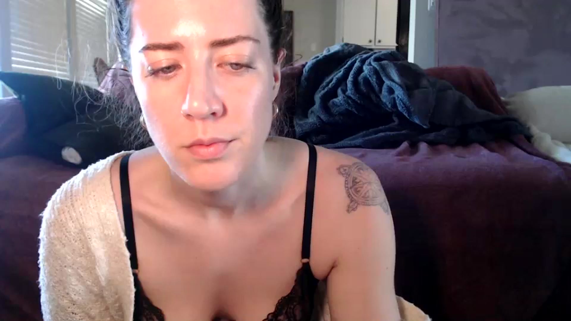 Gallery image thumbnail from Nicole_quinn's myfreecams stream on, 11/23/2024, 21:43 image 3 of 20