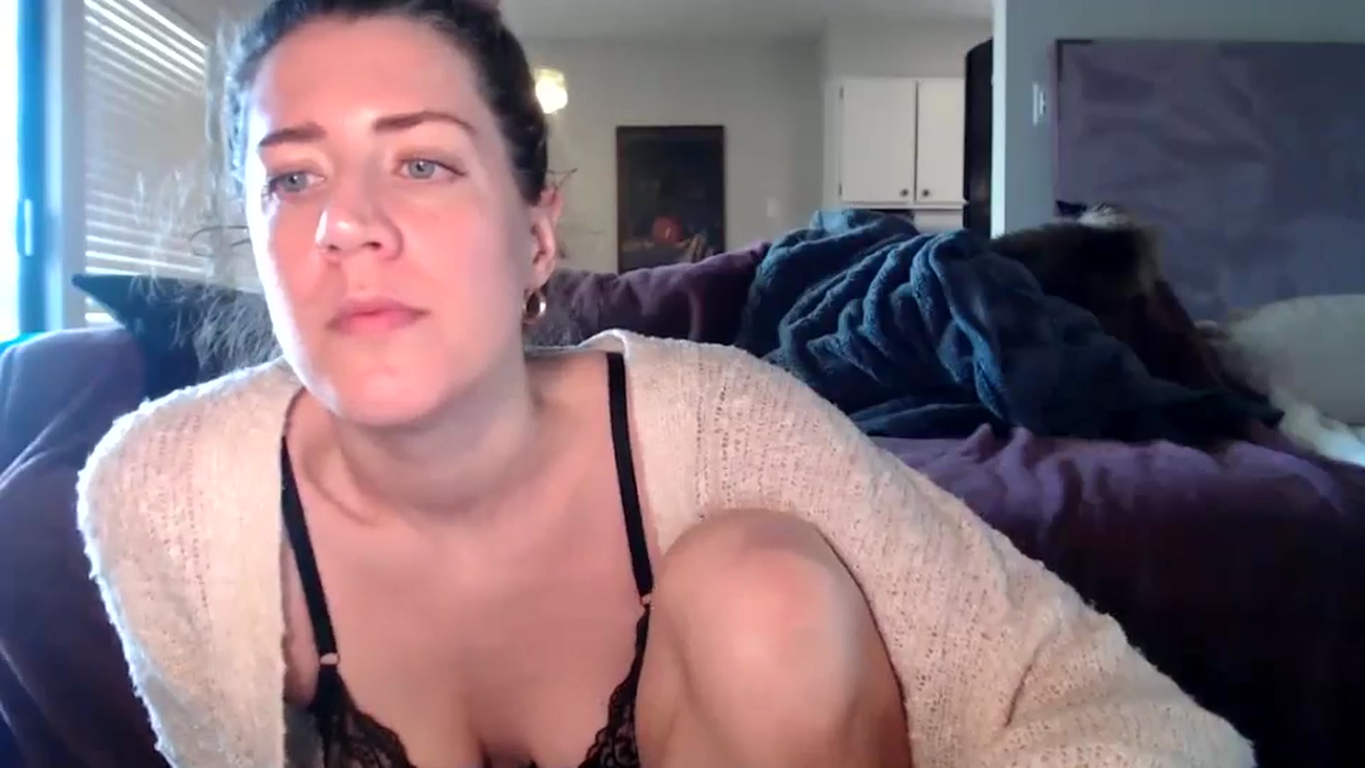 Gallery image thumbnail from Nicole_quinn's myfreecams stream on, 11/23/2024, 21:43 image 8 of 20