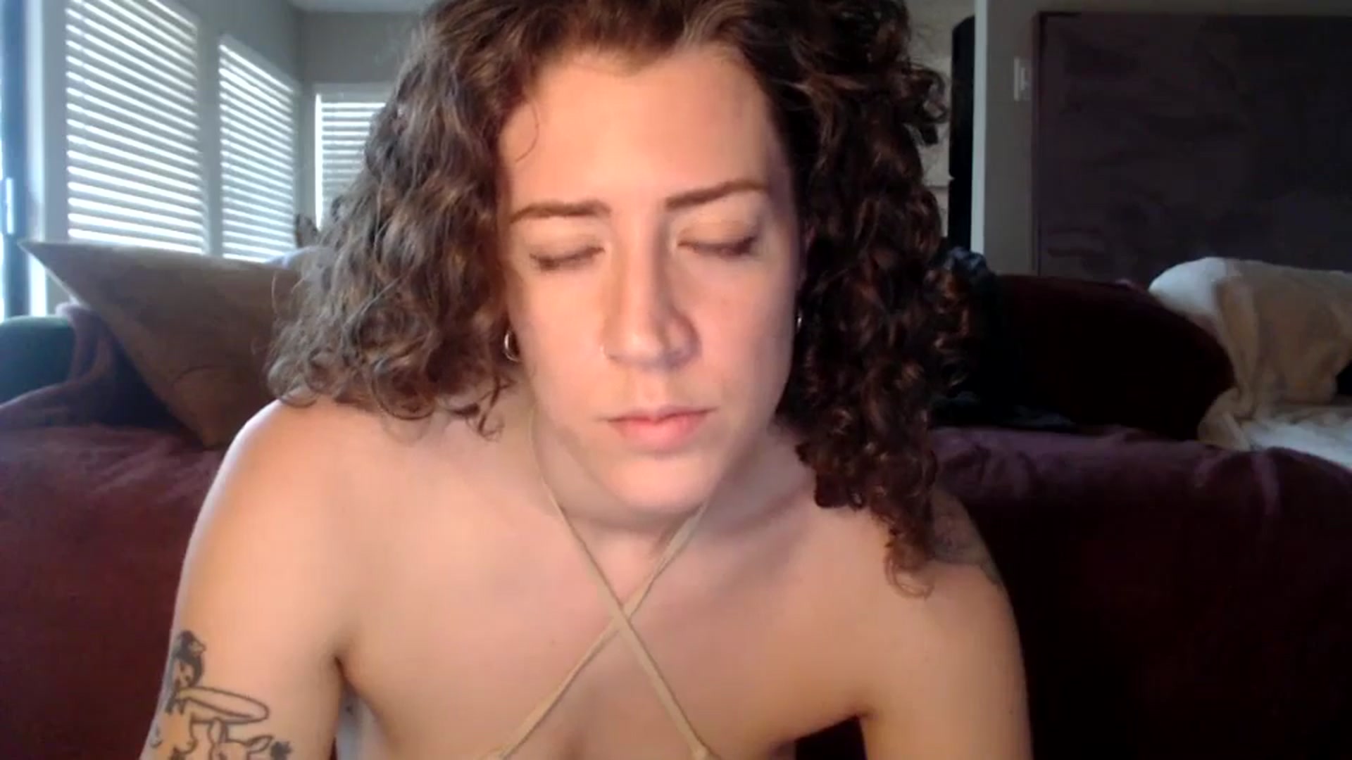 Gallery image thumbnail from Nicole_quinn's myfreecams stream on, 12/04/2024, 16:03 image 8 of 20
