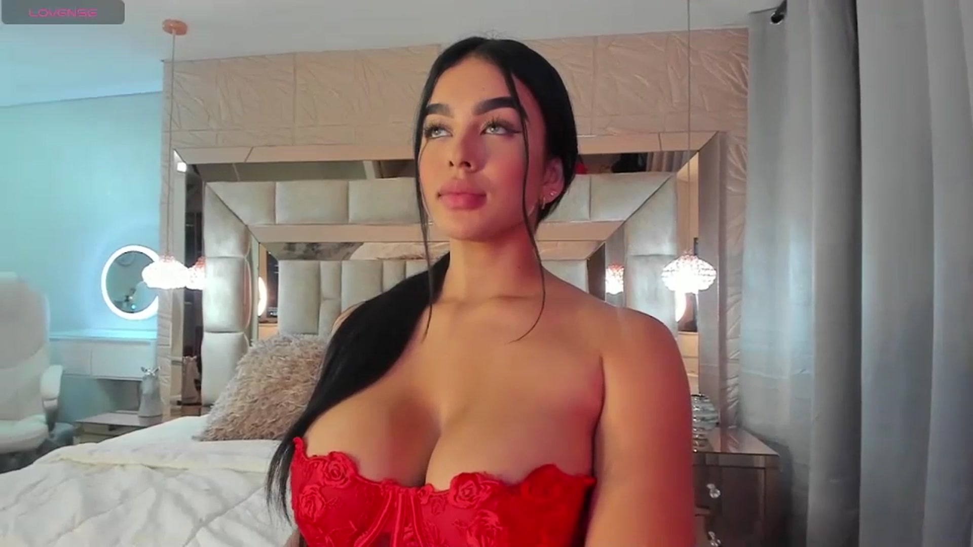 Gallery image thumbnail from Nicole_stormy's myfreecams stream on, 11/22/2023, 02:35 image 8 of 20