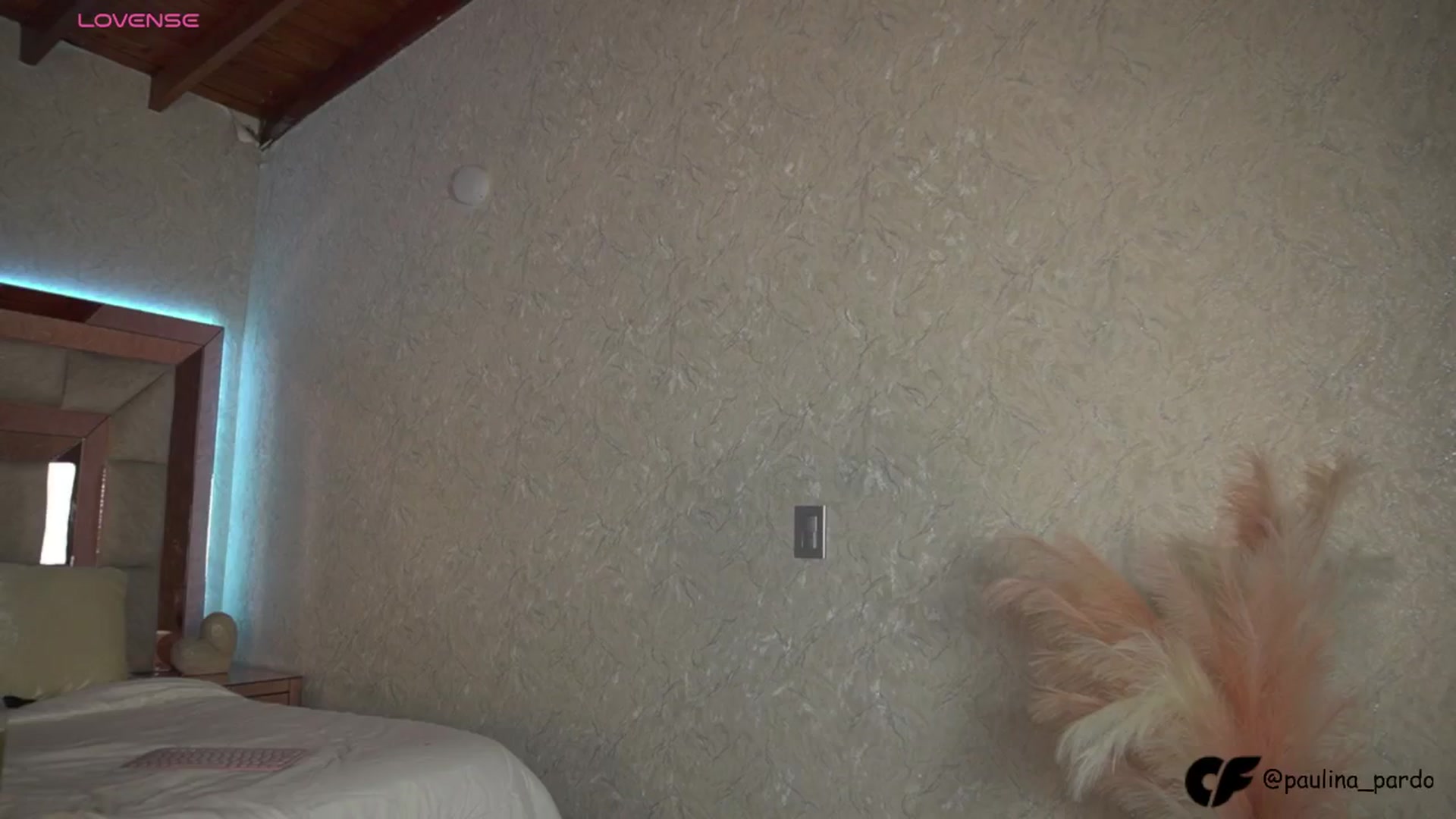 Gallery image thumbnail from Nicole_stormy's myfreecams stream on, 12/03/2024, 21:42 image 19 of 20