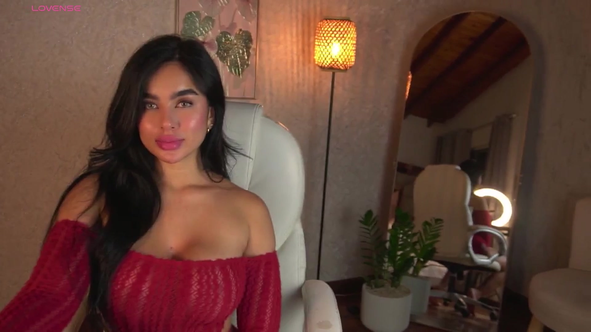 Gallery image thumbnail from Nicole_stormy's myfreecams stream on, 12/11/2025, 02:38 image 19 of 20