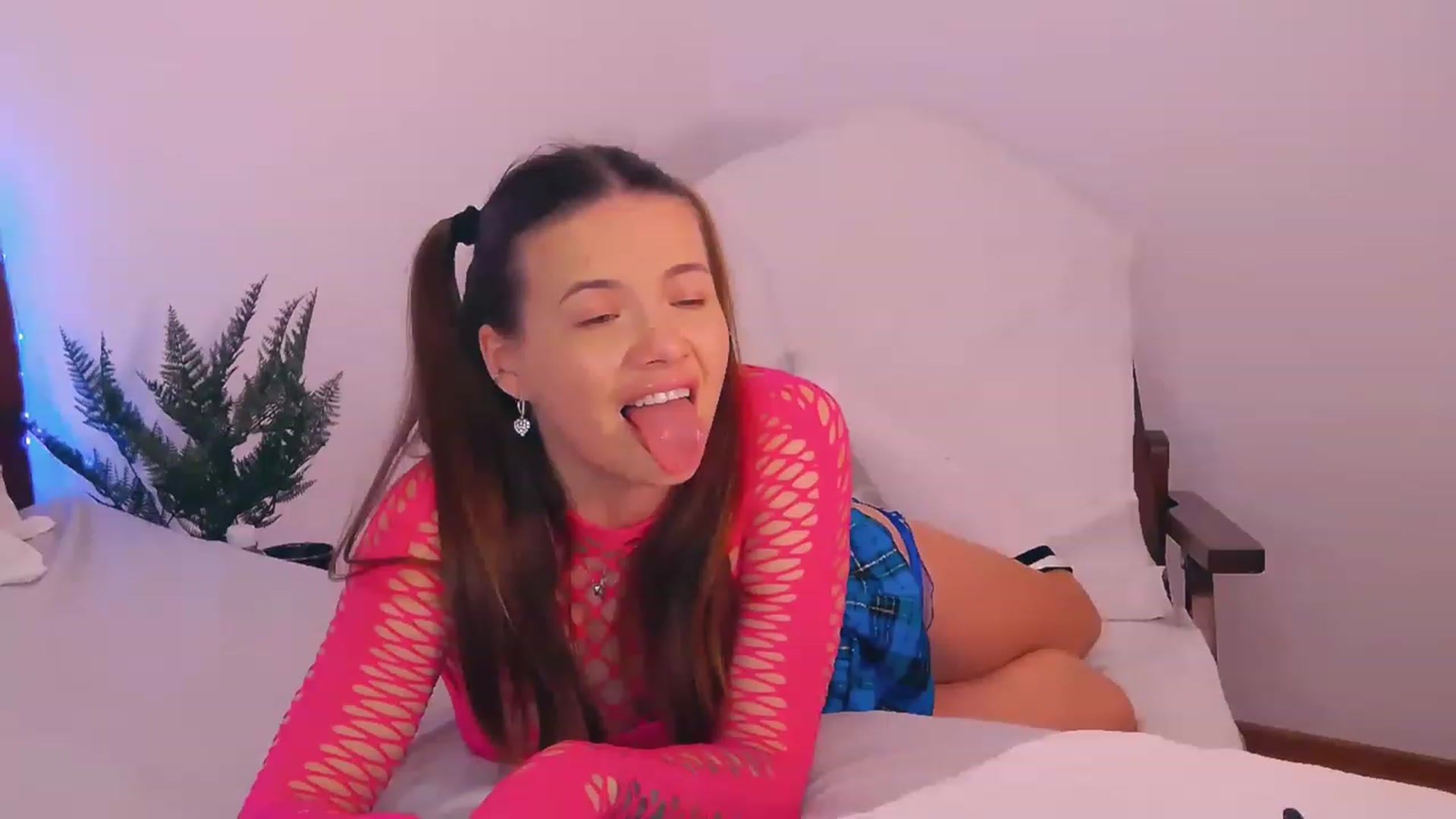 Gallery image thumbnail from Nicolett3X's myfreecams stream on, 02/07/2023, 11:10 image 15 of 20