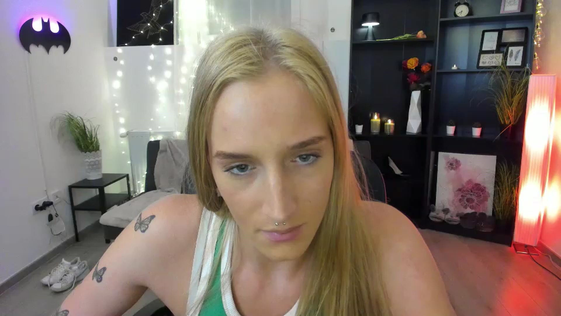 Gallery image thumbnail from NicoletteShea's myfreecams stream on, 03/09/2023, 17:09 image 3 of 20