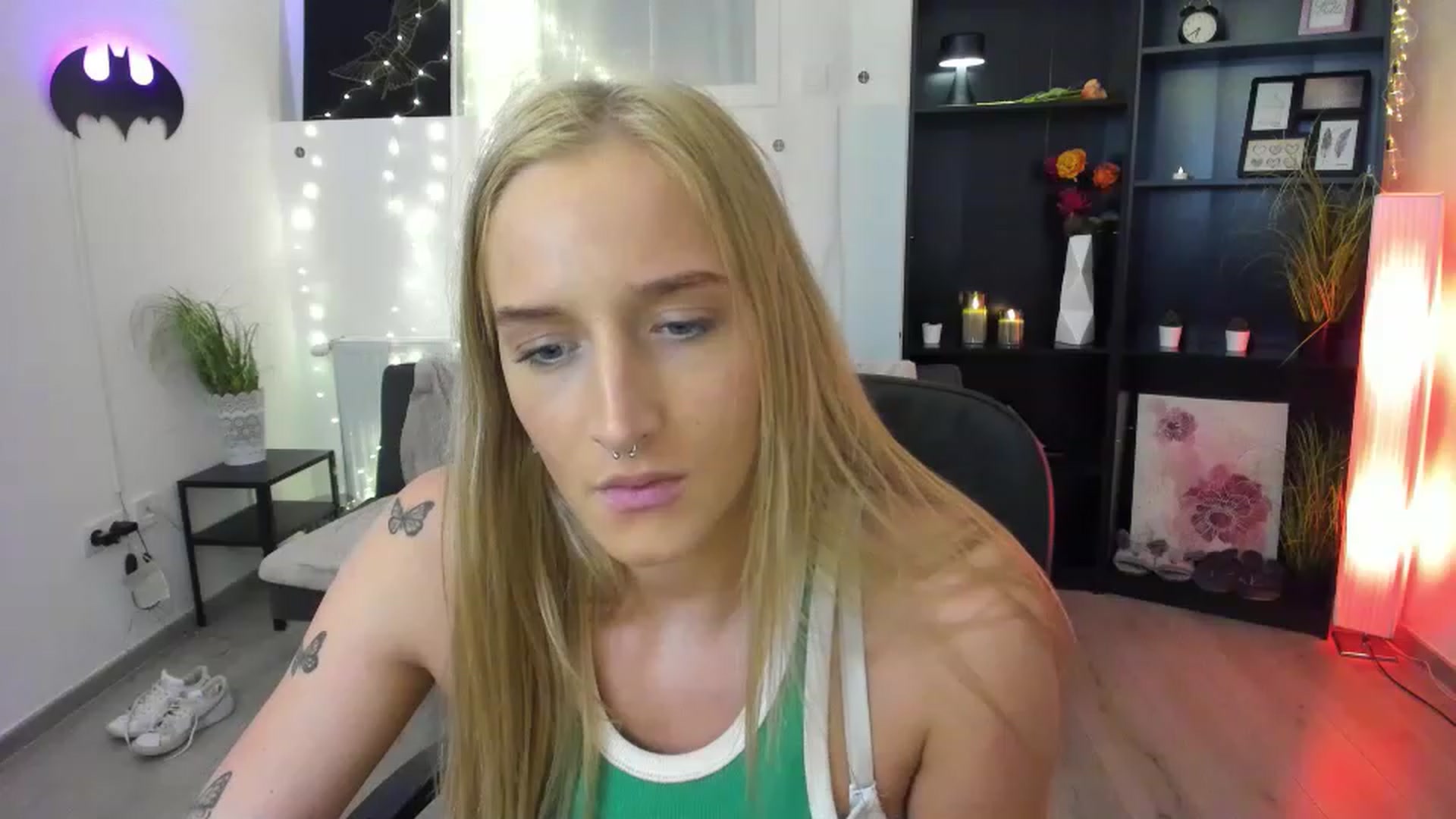 Gallery image thumbnail from NicoletteShea's myfreecams stream on, 03/09/2023, 17:09 image 12 of 20